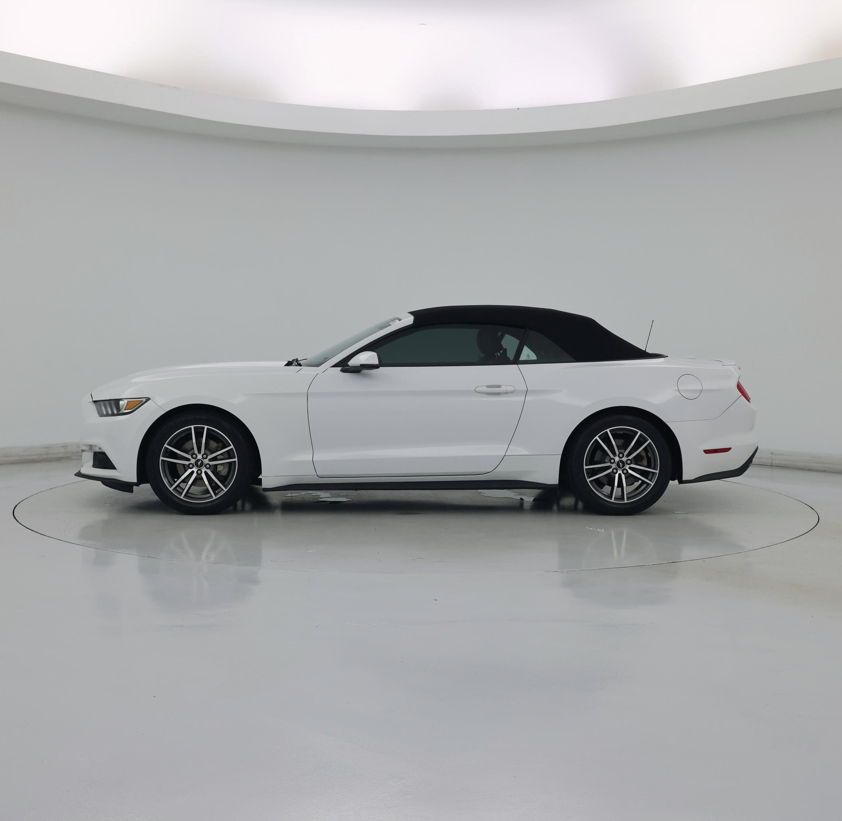 Thumbnail: 2017 Ford Mustang - 3