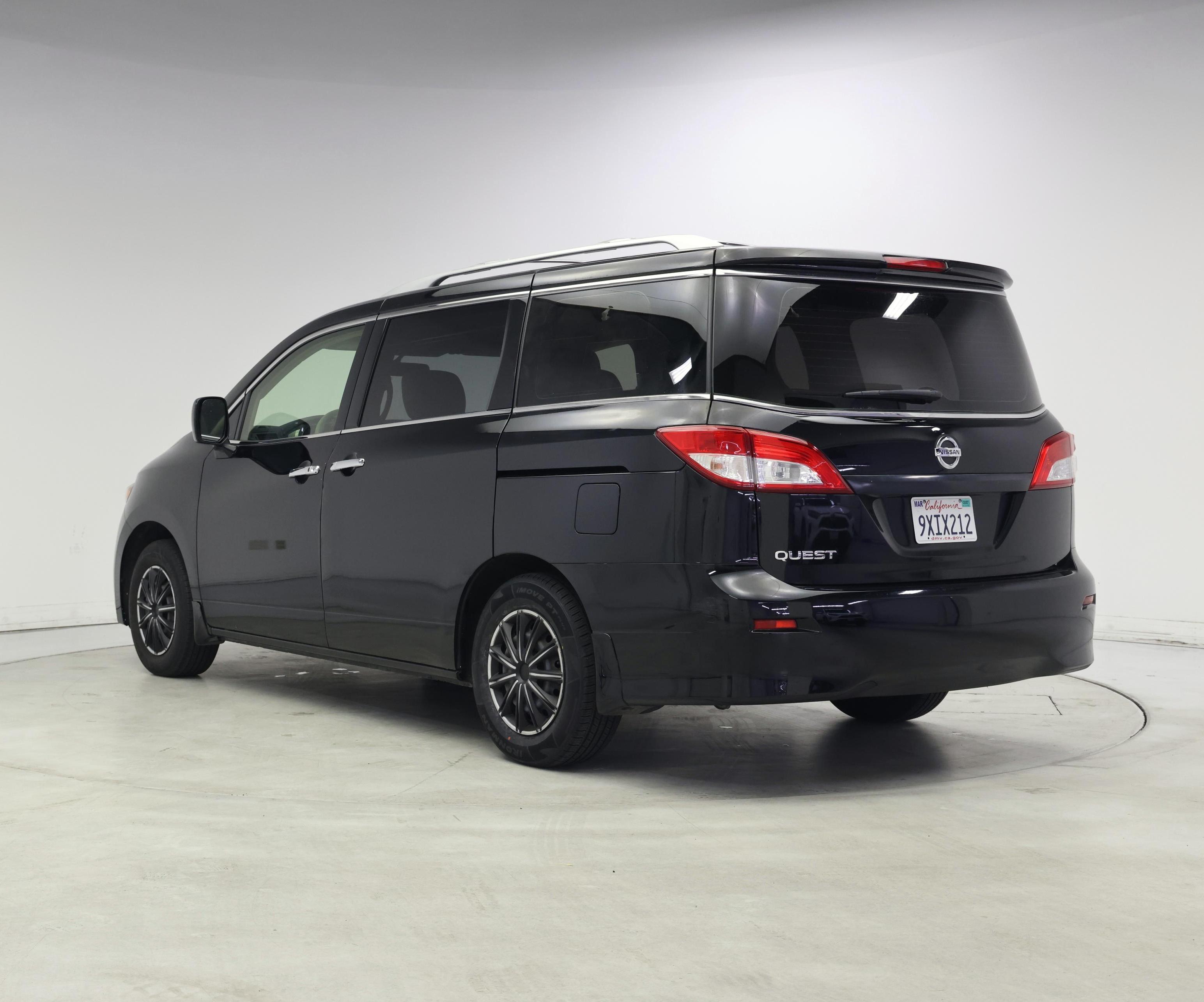 Thumbnail: 2015 Nissan Quest - 2