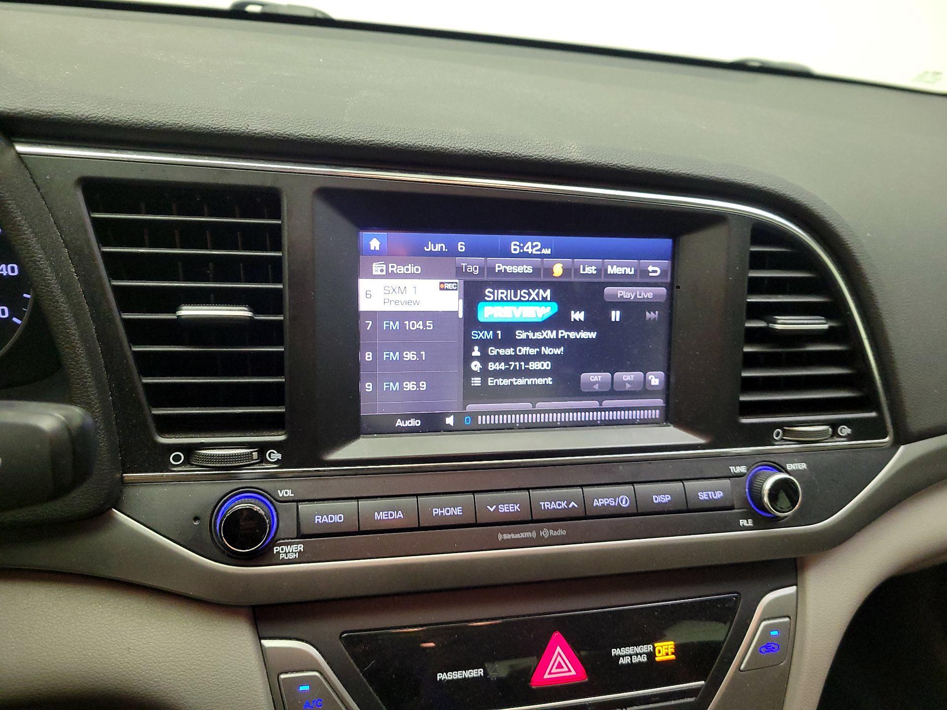Thumbnail: 2017 Hyundai Elantra - 15