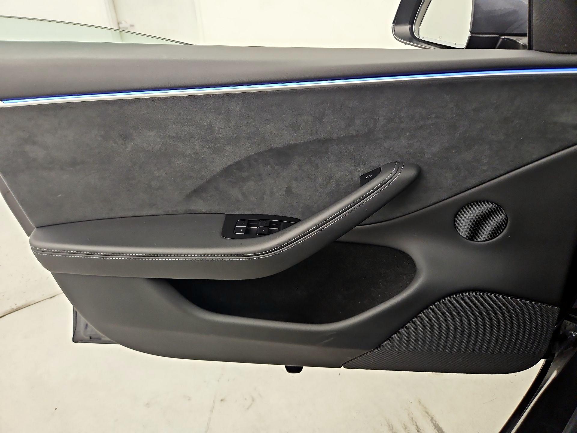 Thumbnail: 2024 Tesla Model 3 - 12