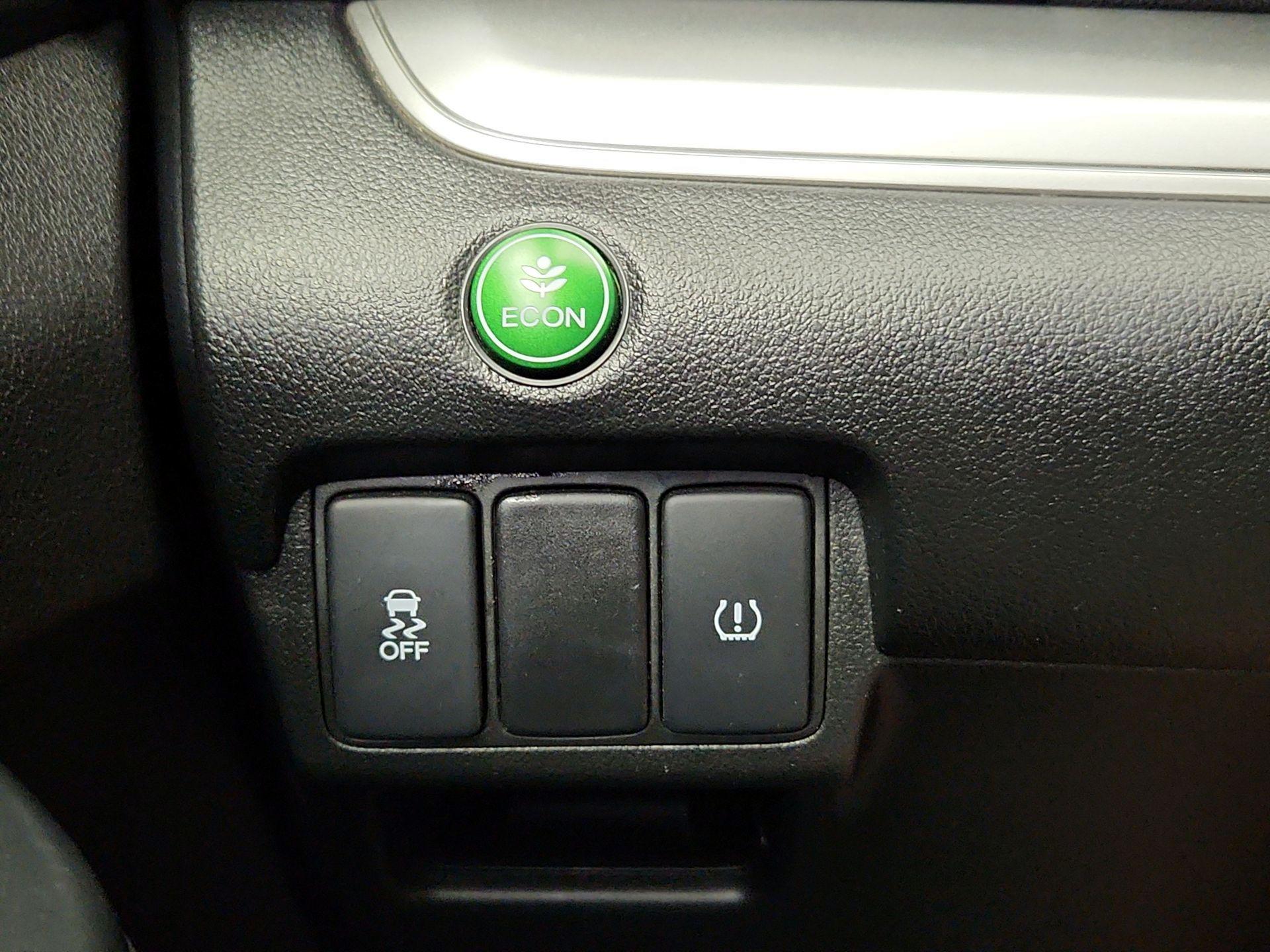 Thumbnail: 2016 Honda CR-V - 13