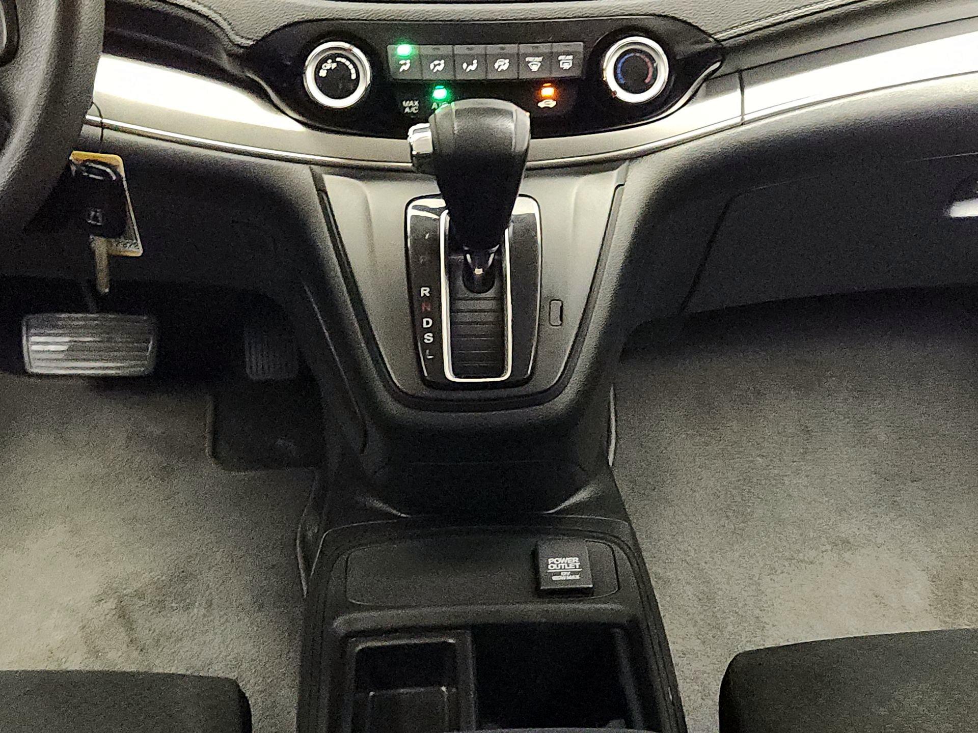 Thumbnail: 2016 Honda CR-V - 17