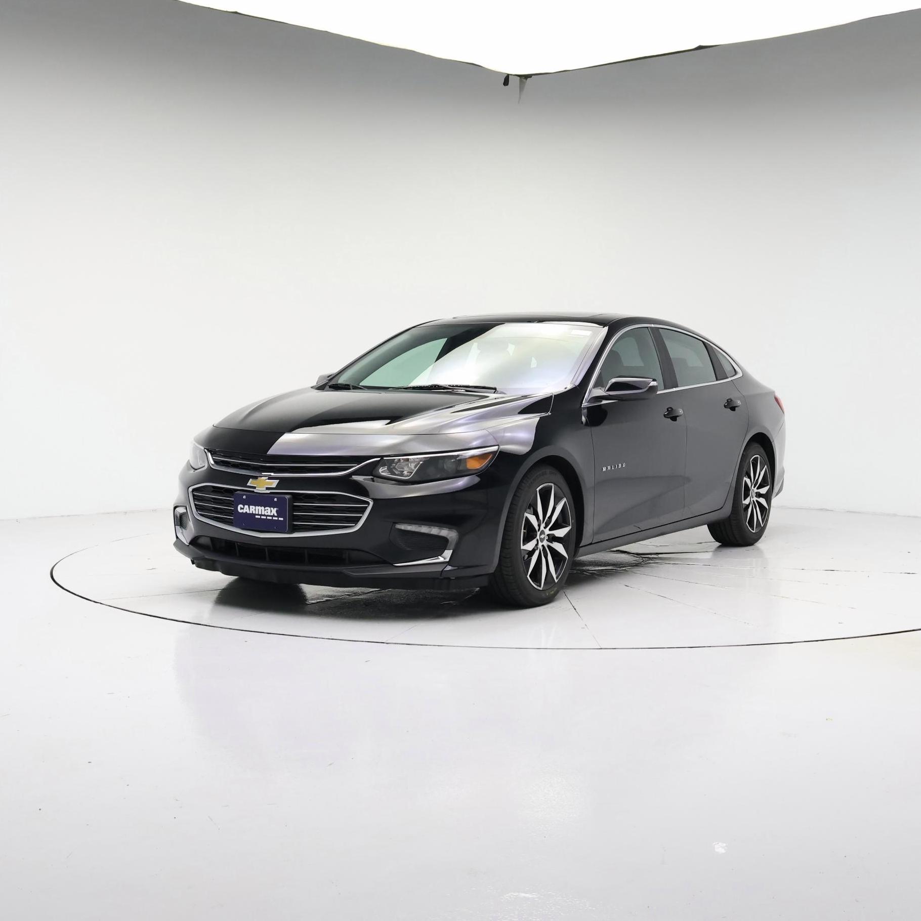 Thumbnail: 2017 Chevrolet Malibu - 4