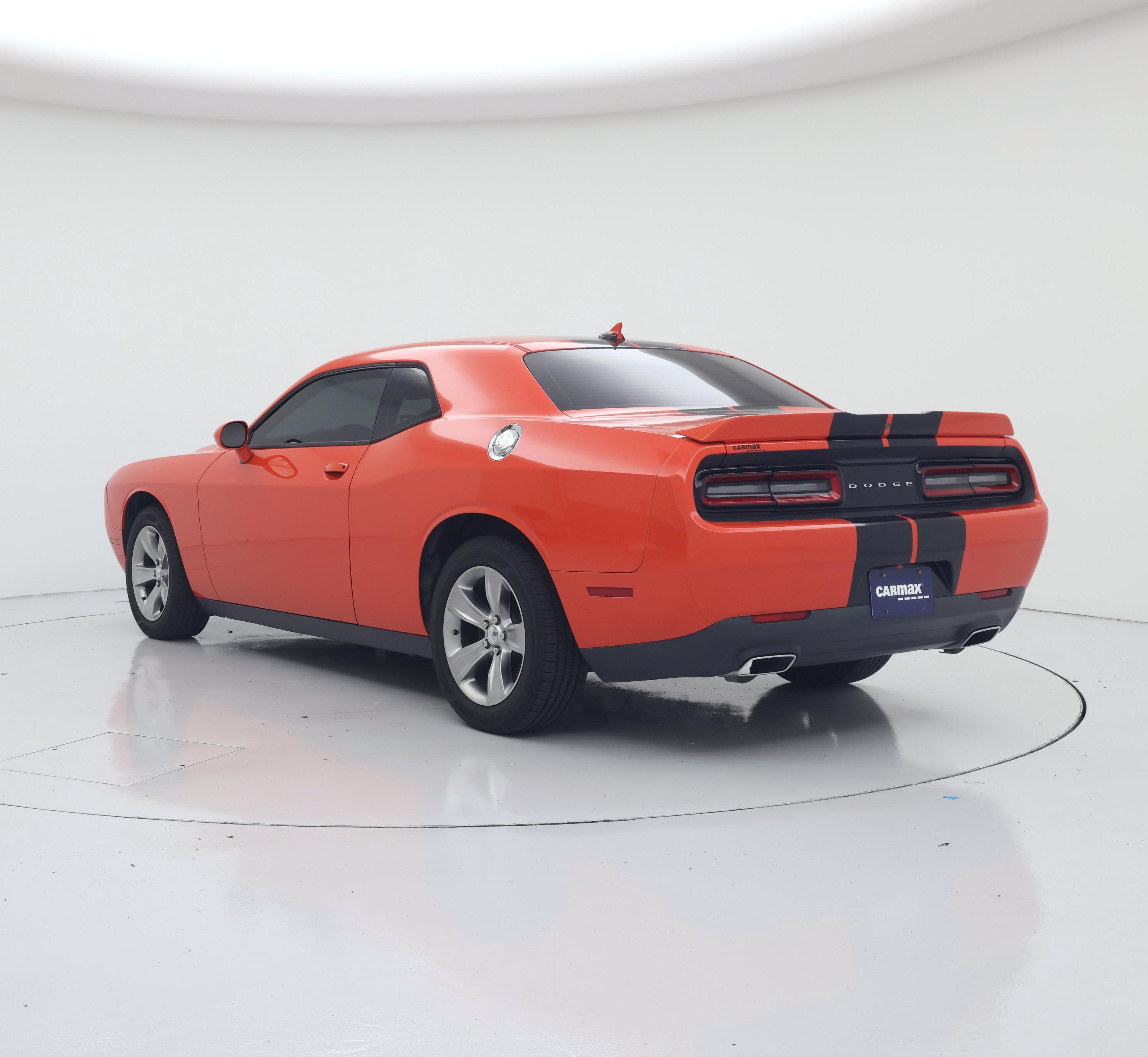Thumbnail: 2018 Dodge Challenger - 2
