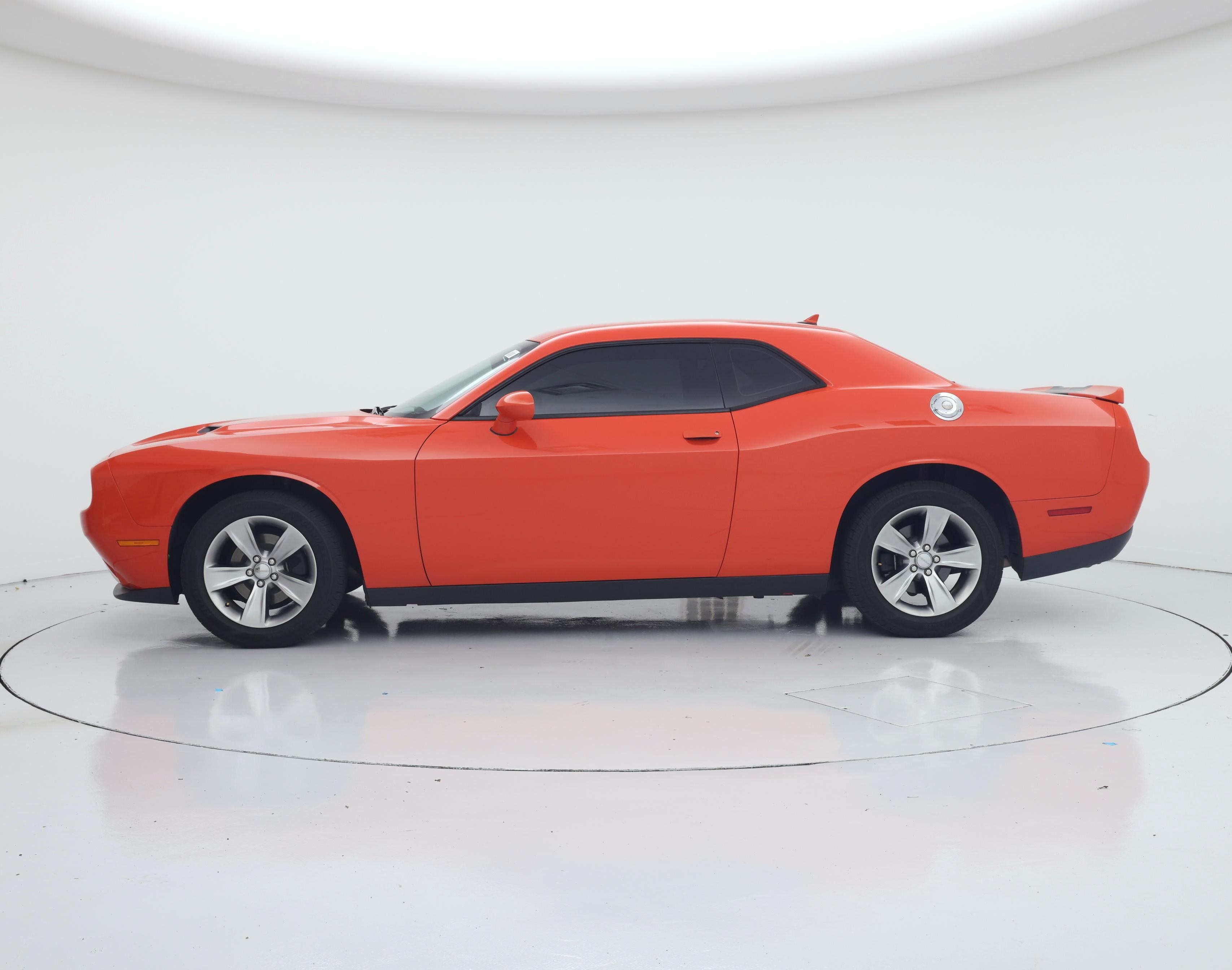 Thumbnail: 2018 Dodge Challenger - 3