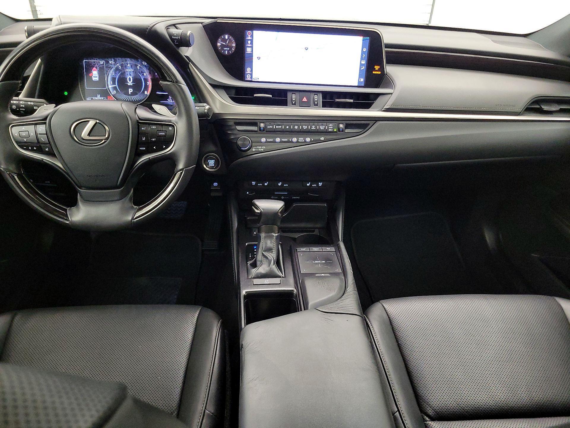 Thumbnail: 2019 Lexus ES - 9