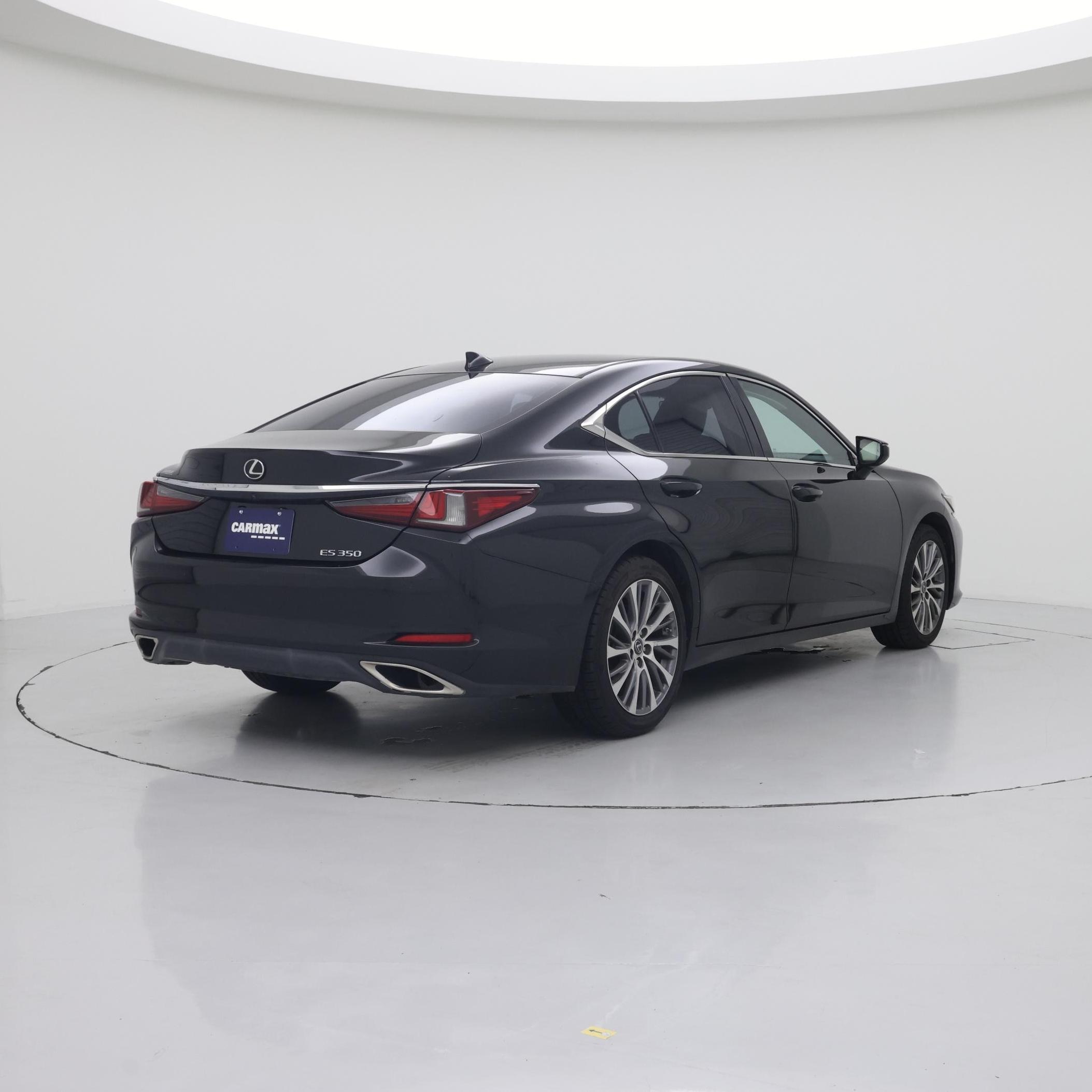 Thumbnail: 2019 Lexus ES - 8