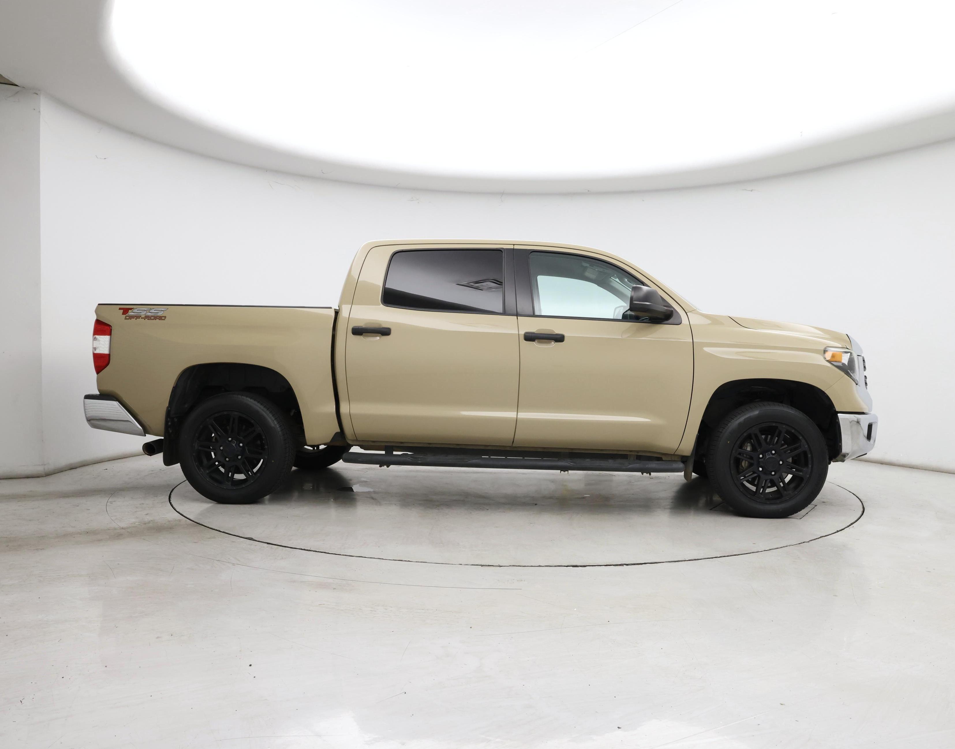 Thumbnail: 2020 Toyota Tundra - 7