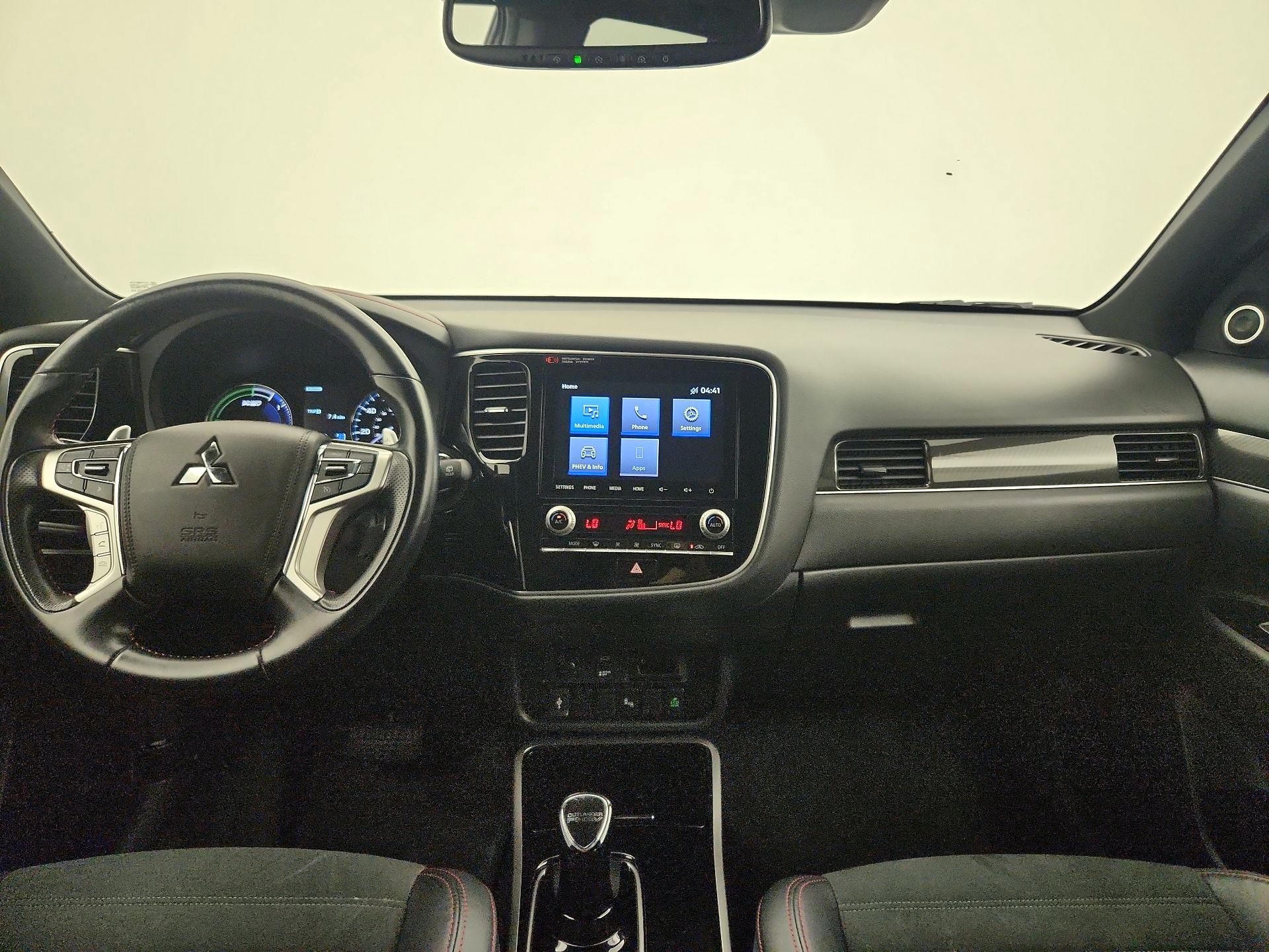 Thumbnail: 2021 Mitsubishi Outlander - 9