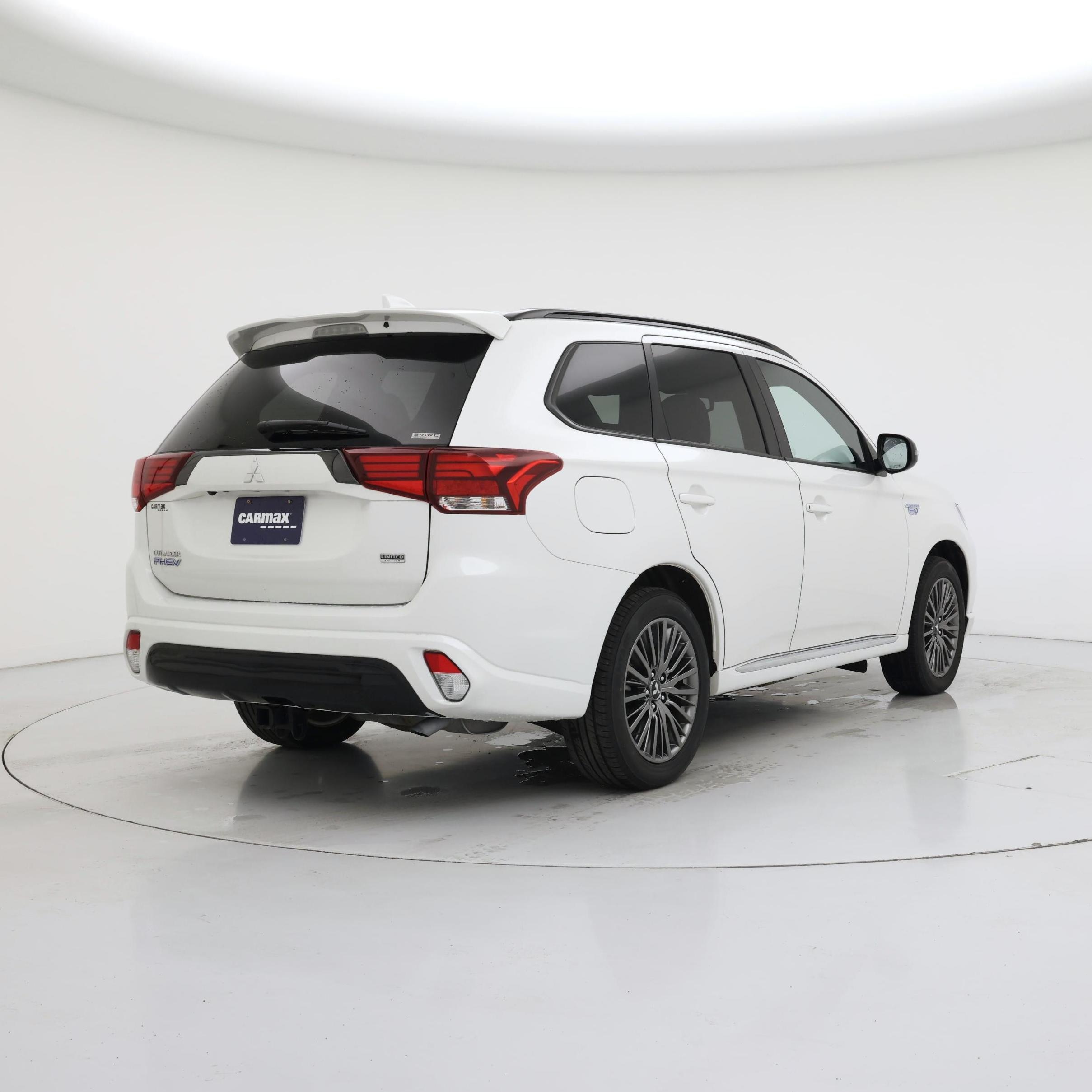 Thumbnail: 2021 Mitsubishi Outlander - 8