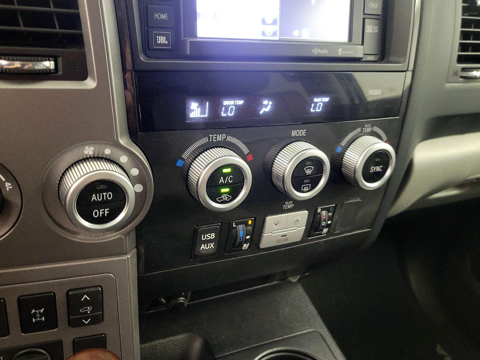 Thumbnail: 2016 Toyota Sequoia - 17