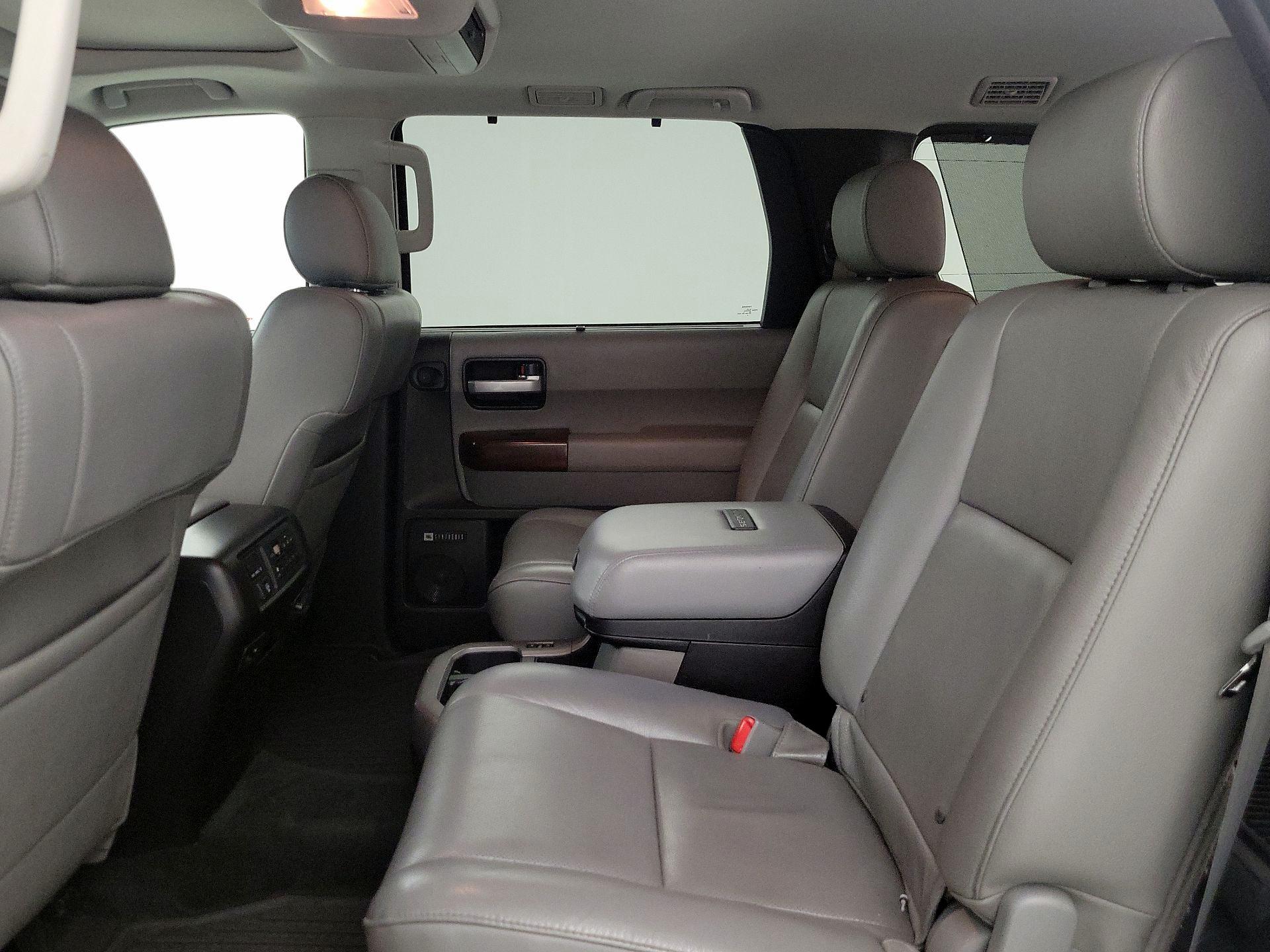 Thumbnail: 2016 Toyota Sequoia - 20