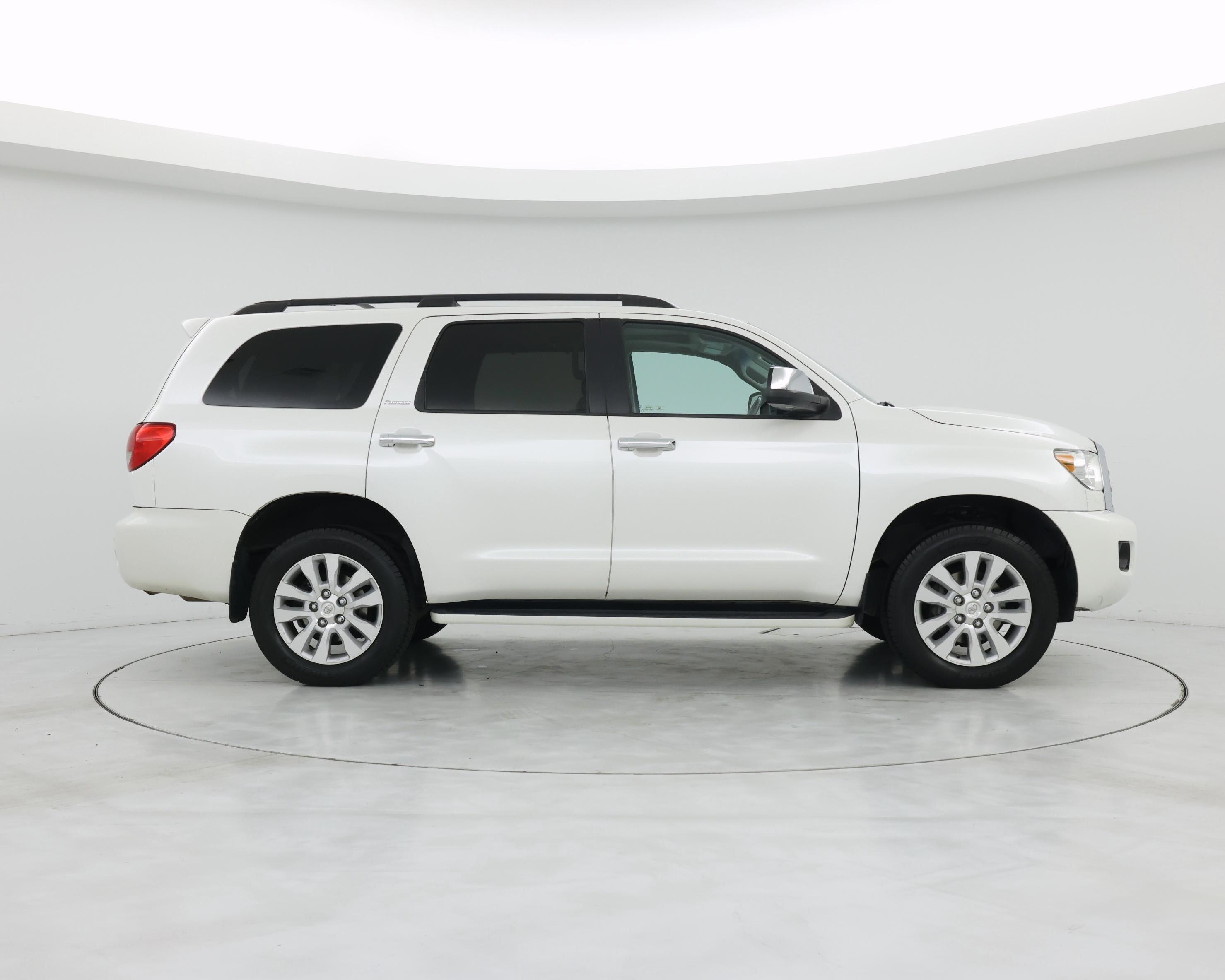 Thumbnail: 2016 Toyota Sequoia - 7