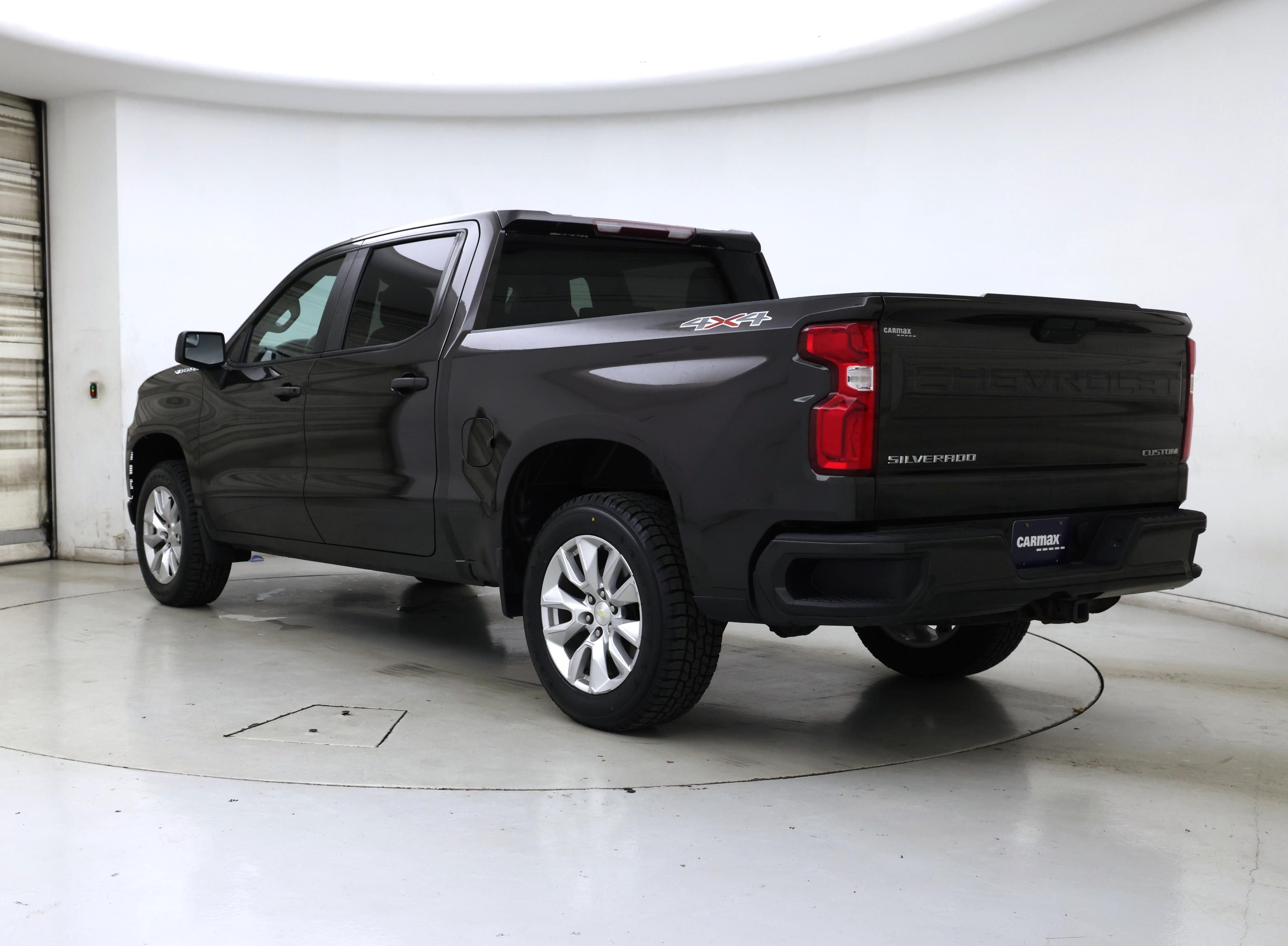 Thumbnail: 2021 Chevrolet Silverado 1500 - 2
