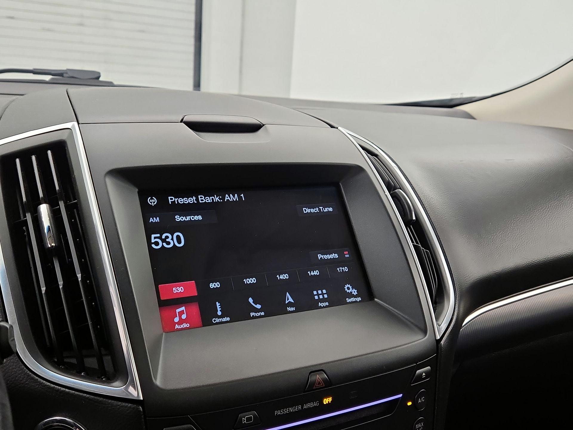 Thumbnail: 2017 Ford Edge - 16