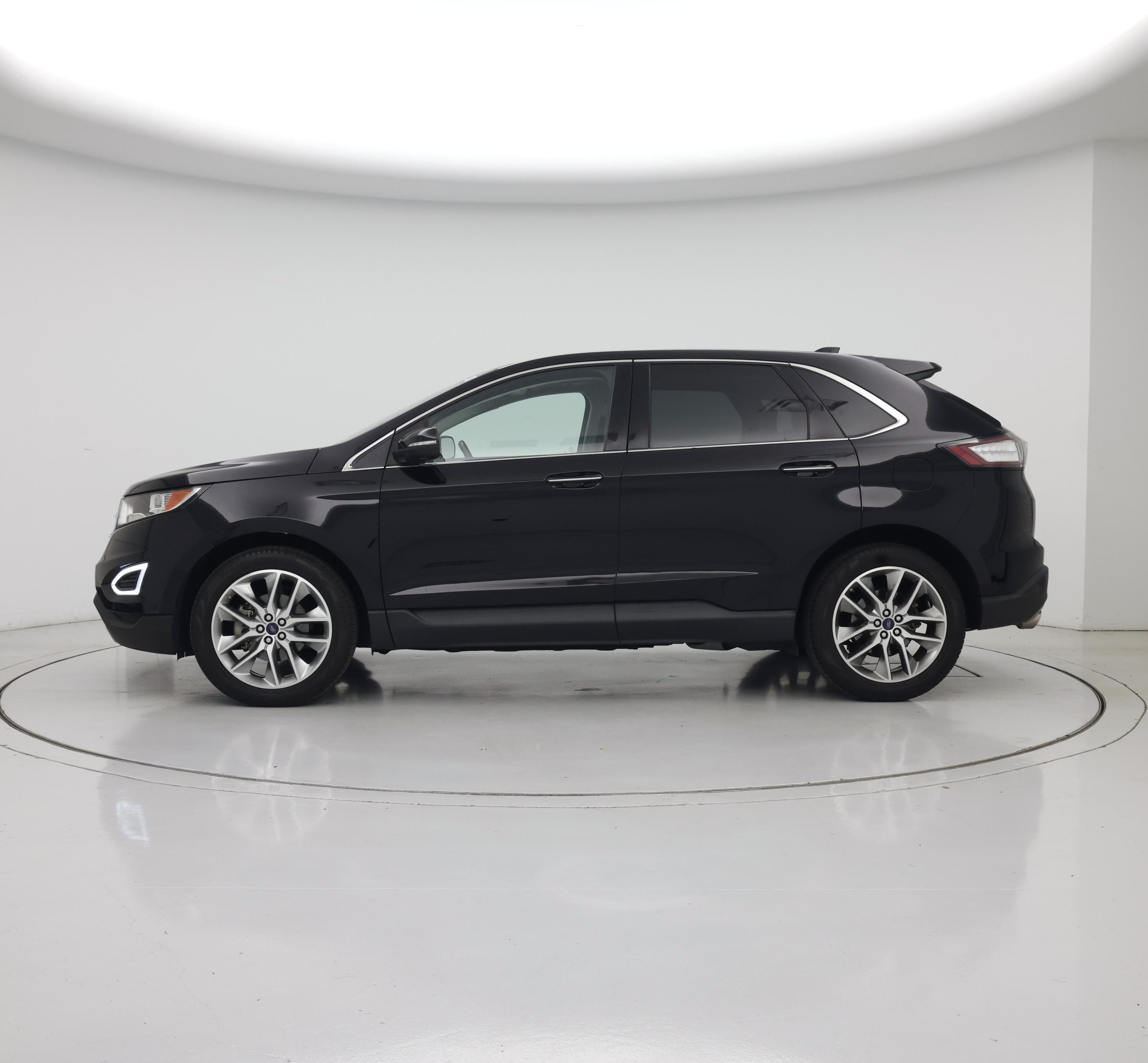 Thumbnail: 2017 Ford Edge - 3