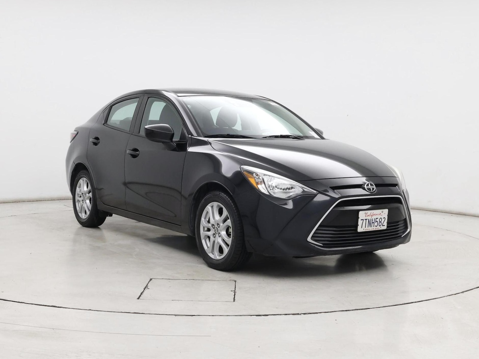 2016 Scion iA Base - Photo 2