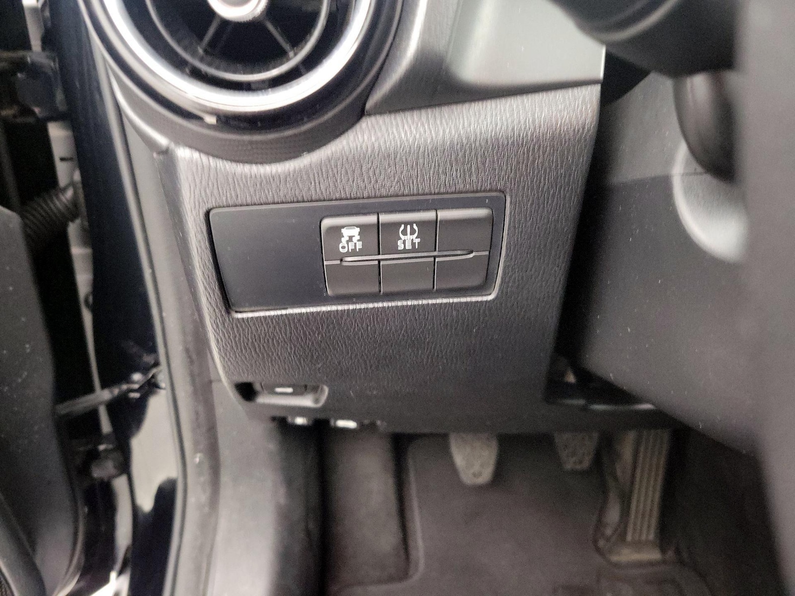 2016 Scion iA Base - Photo 14