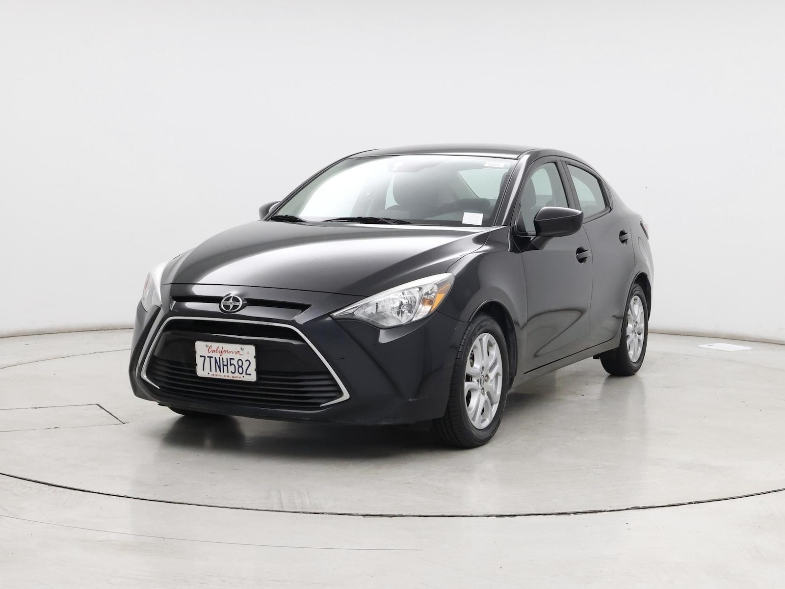 2016 Scion iA Base - Photo 5