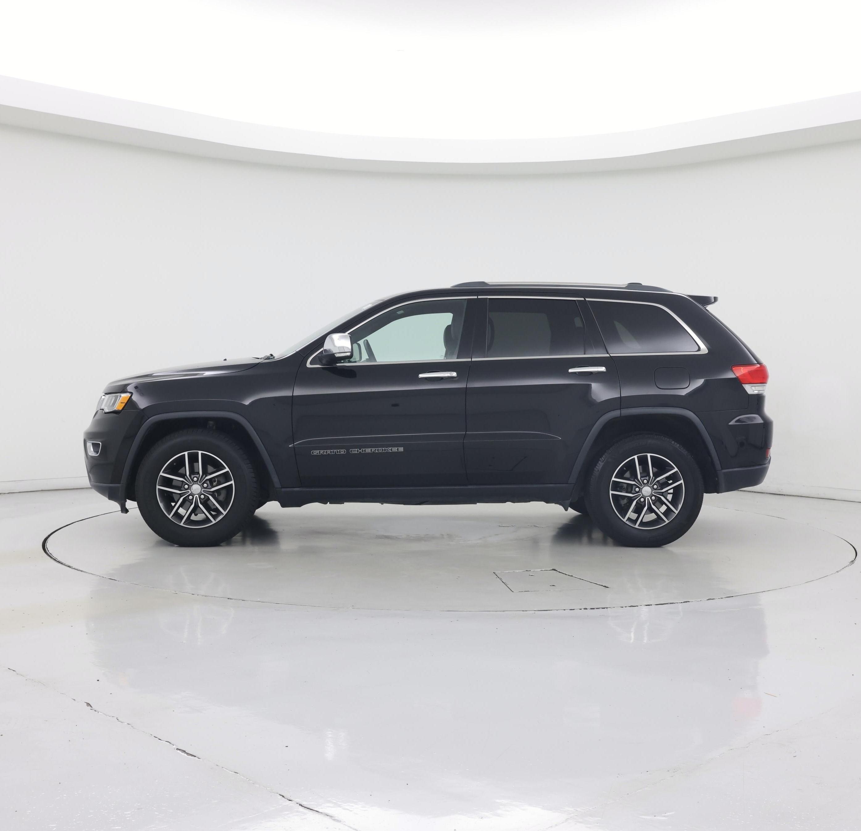 Thumbnail: 2018 Jeep Grand Cherokee - 3
