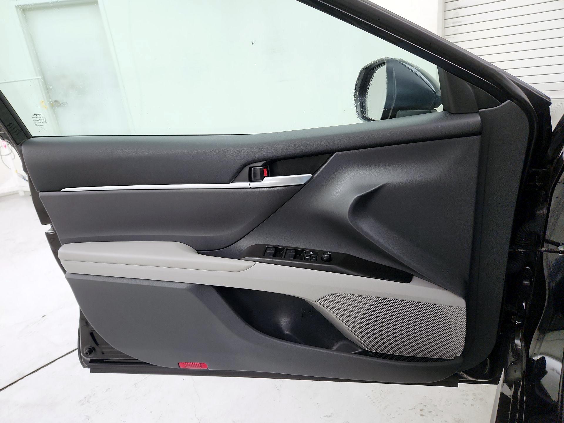 Thumbnail: 2023 Toyota Camry - 12