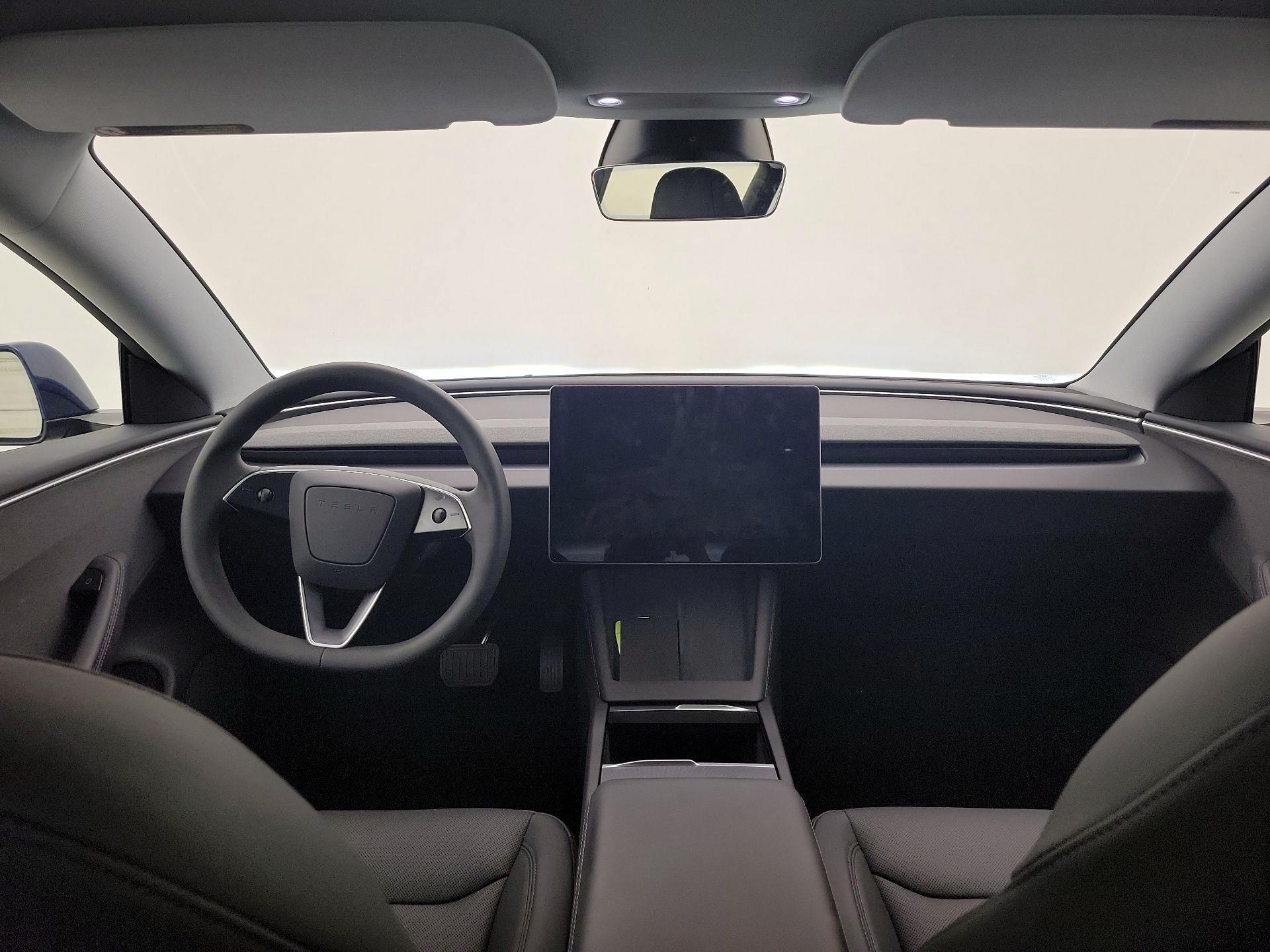 Thumbnail: 2025 Tesla Model 3 - 9
