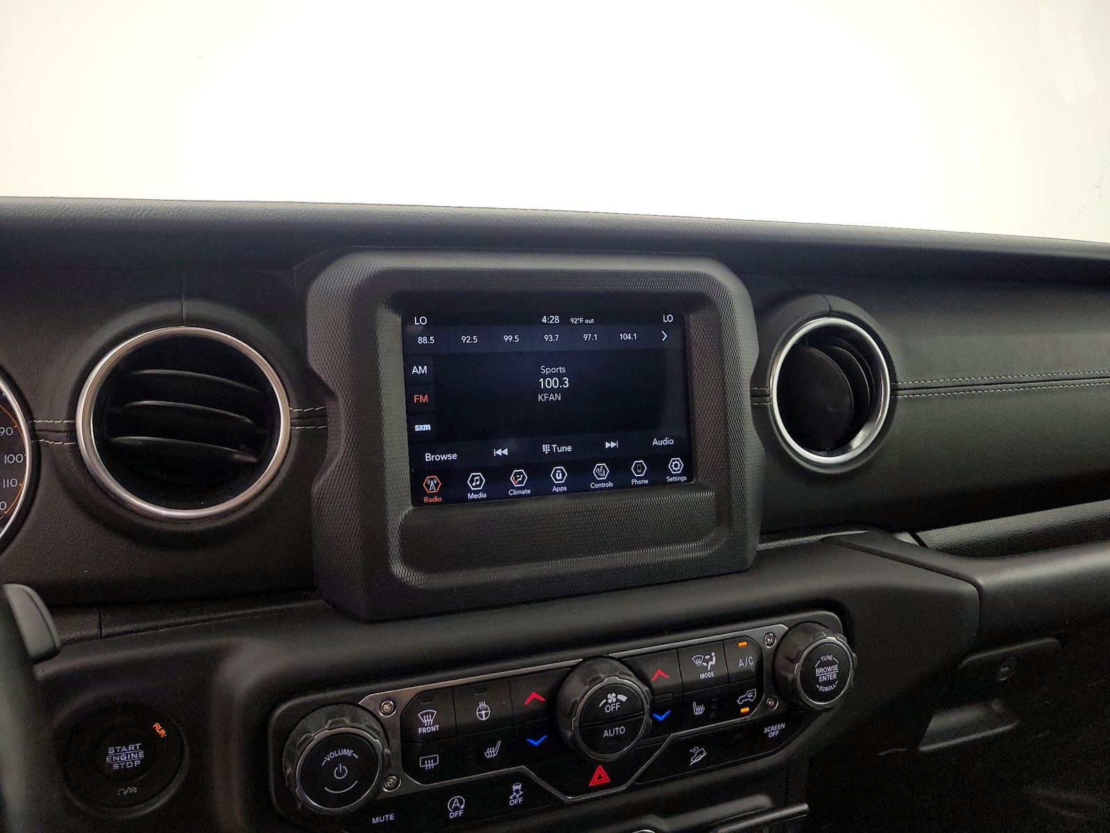 2019 Jeep Wrangler Unlimited Sahara - Photo 16