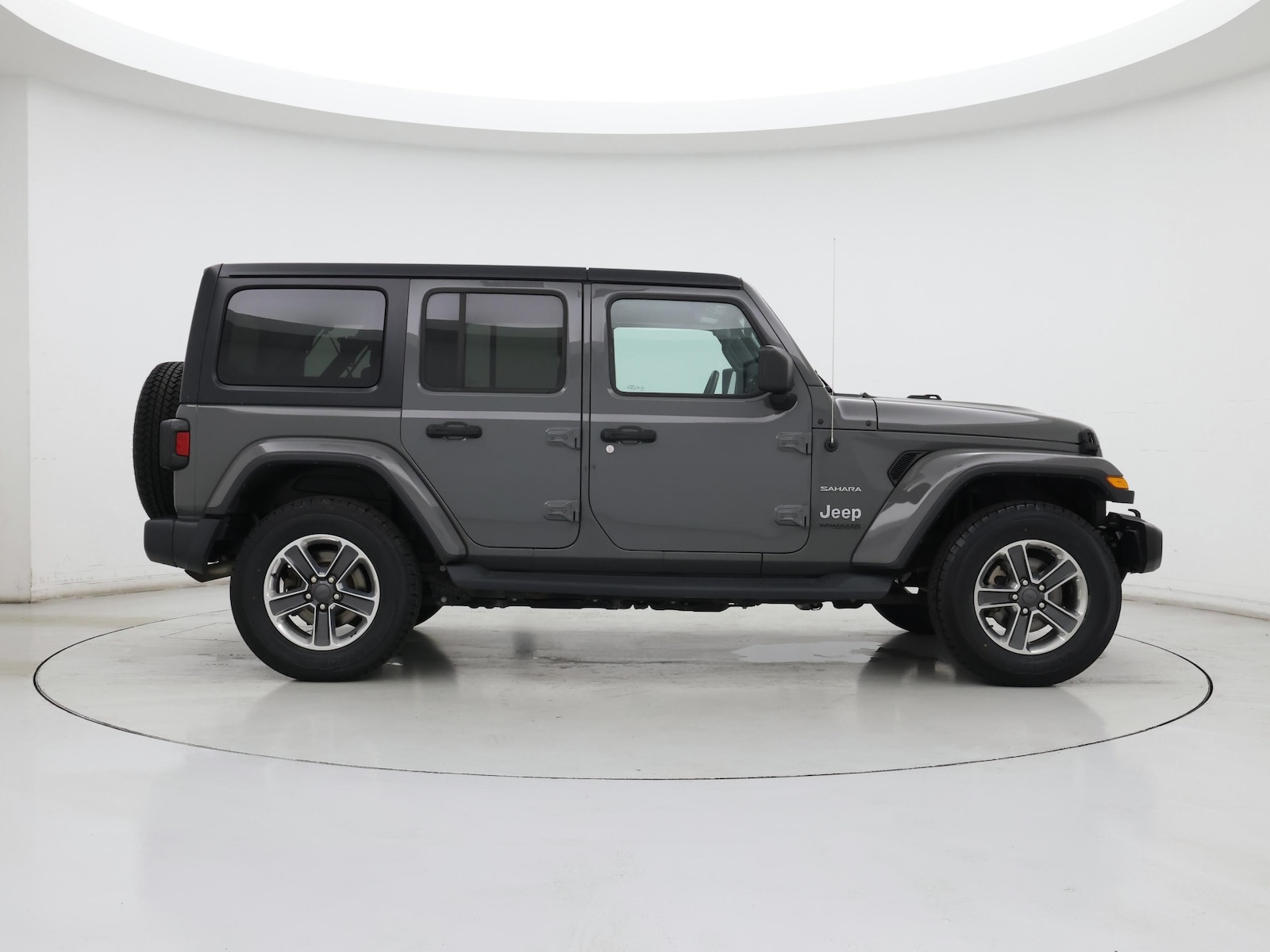 2019 Jeep Wrangler Unlimited Sahara - Photo 8