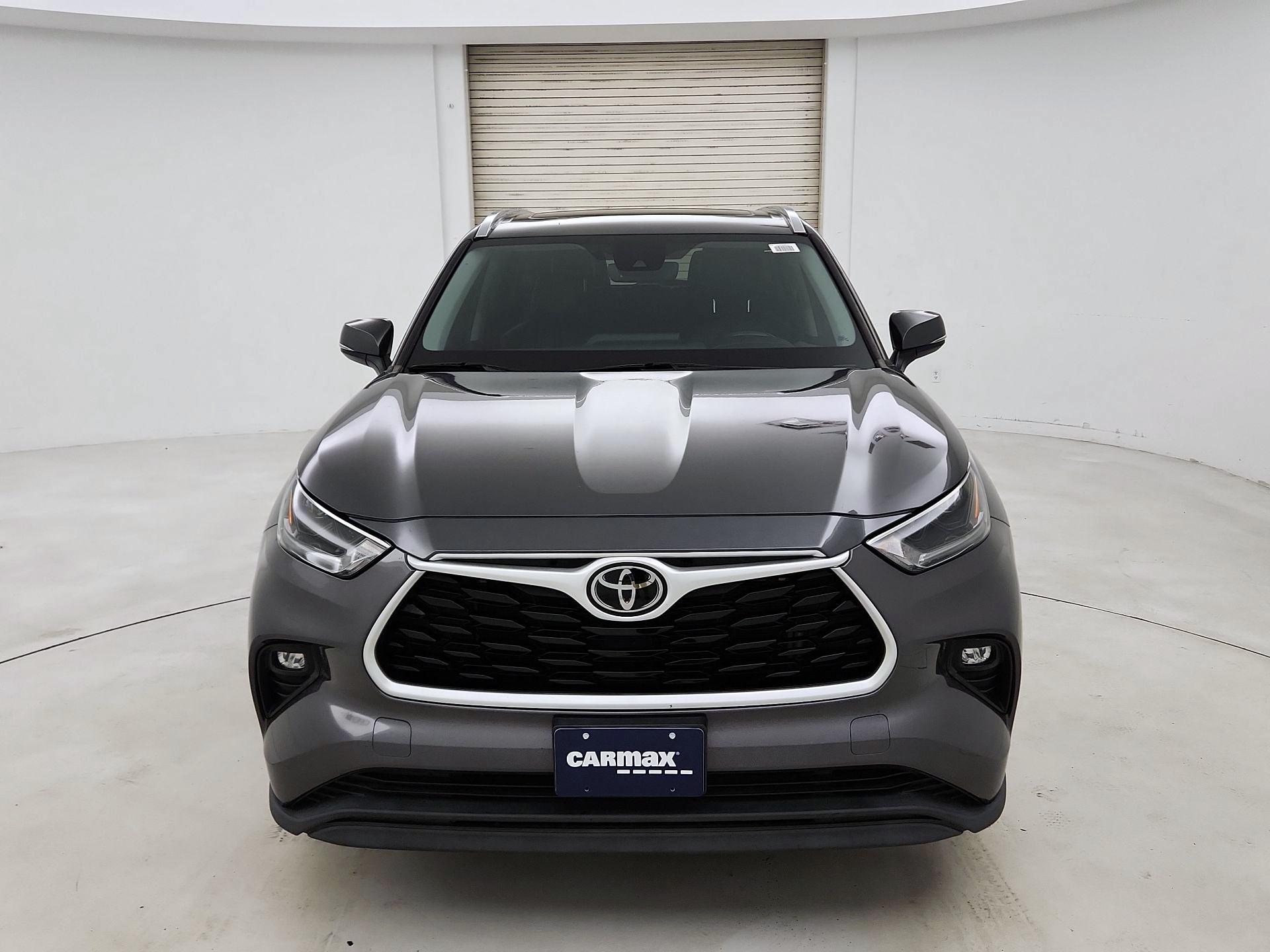 Thumbnail: 2021 Toyota Highlander - 2