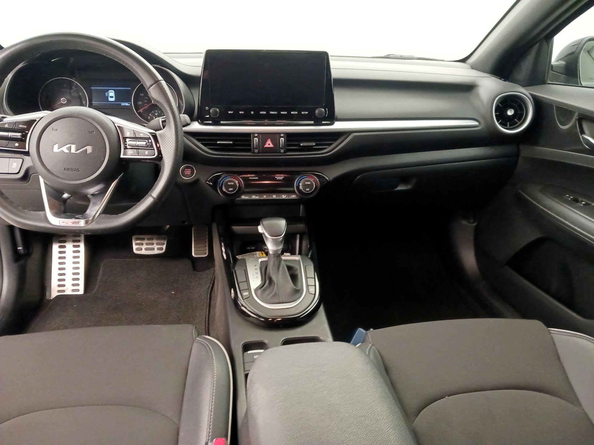 Thumbnail: 2024 Kia Forte - 9