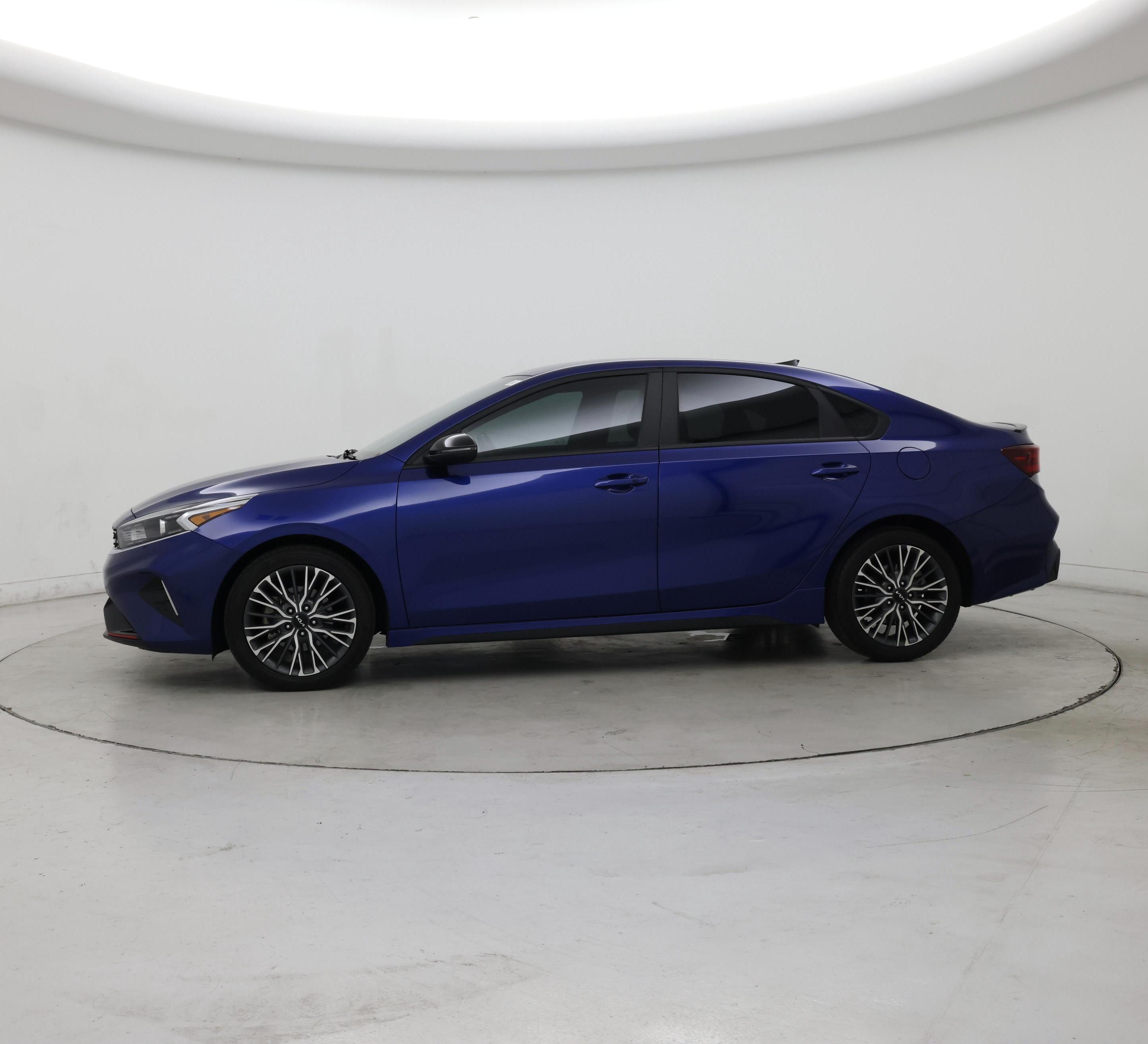 Thumbnail: 2024 Kia Forte - 3