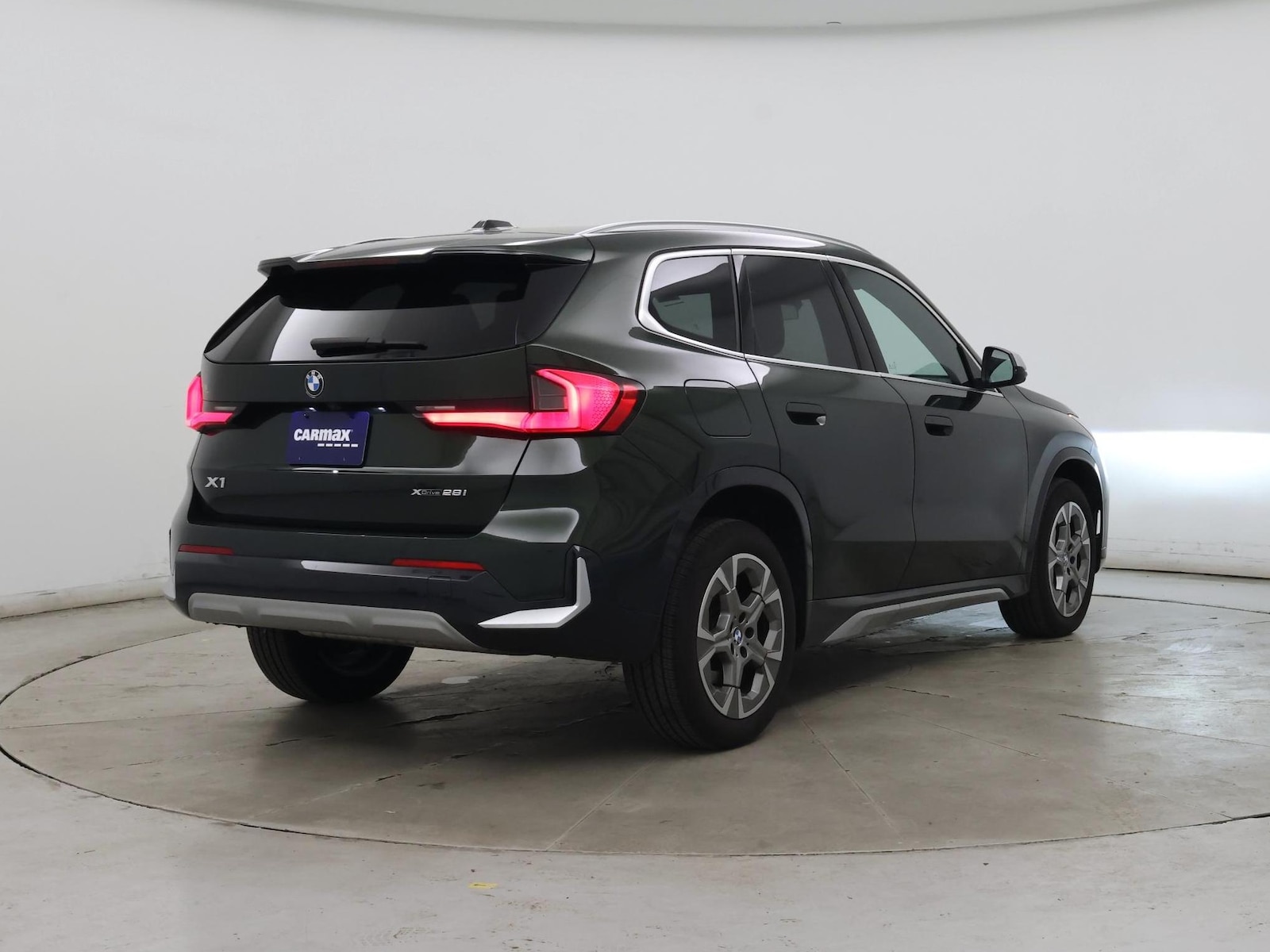 2024 BMW X1 28i - Photo 9