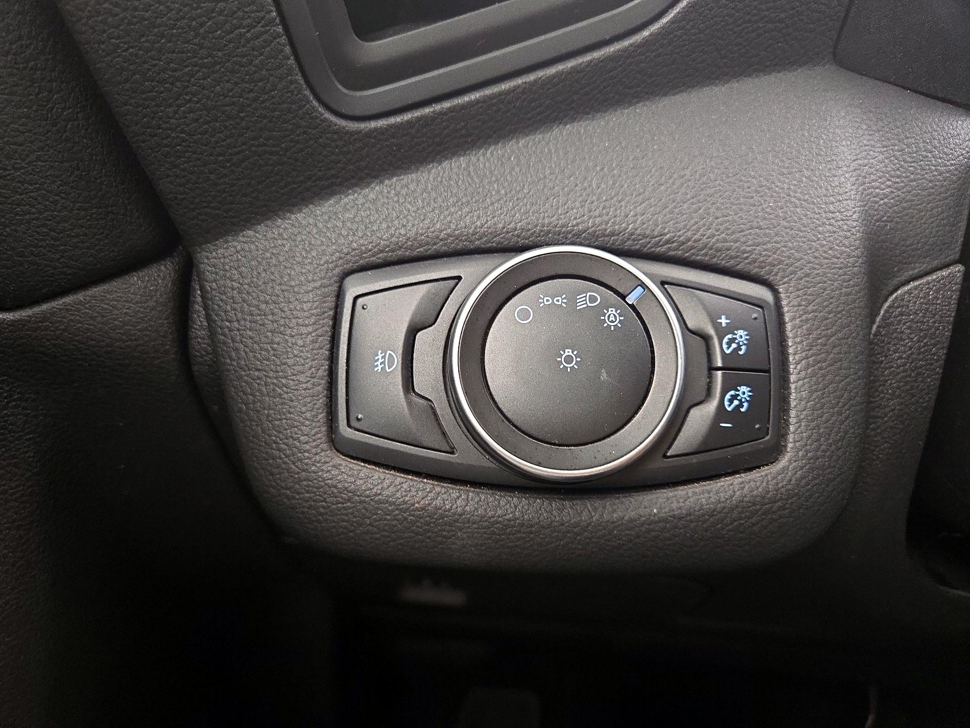 Thumbnail: 2016 Ford Escape - 13