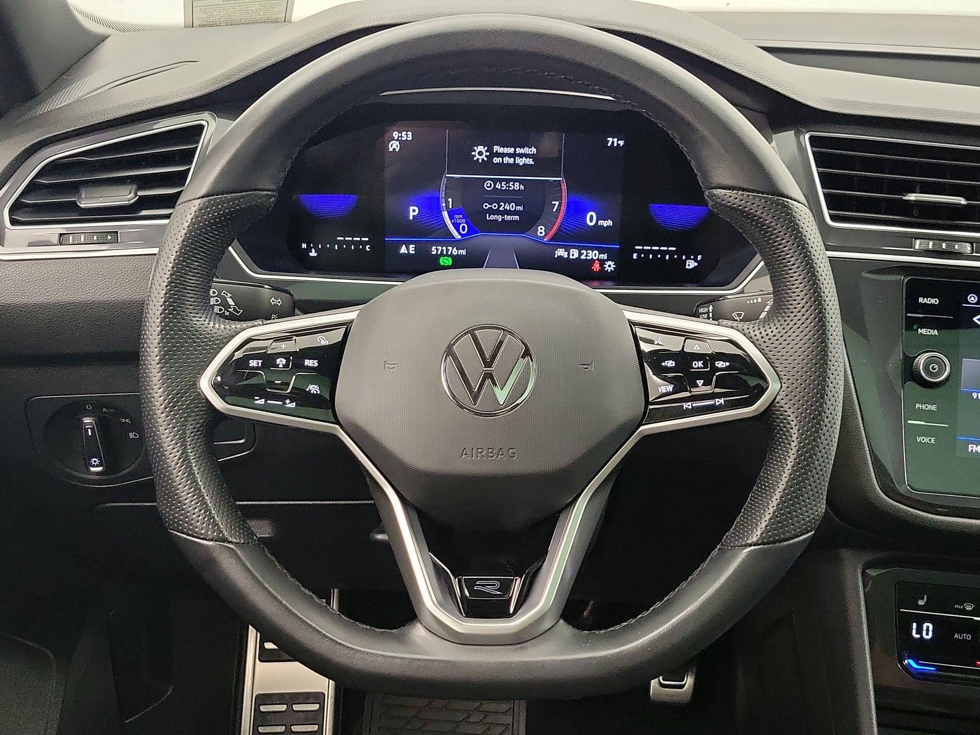 Thumbnail: 2023 Volkswagen Tiguan - 10
