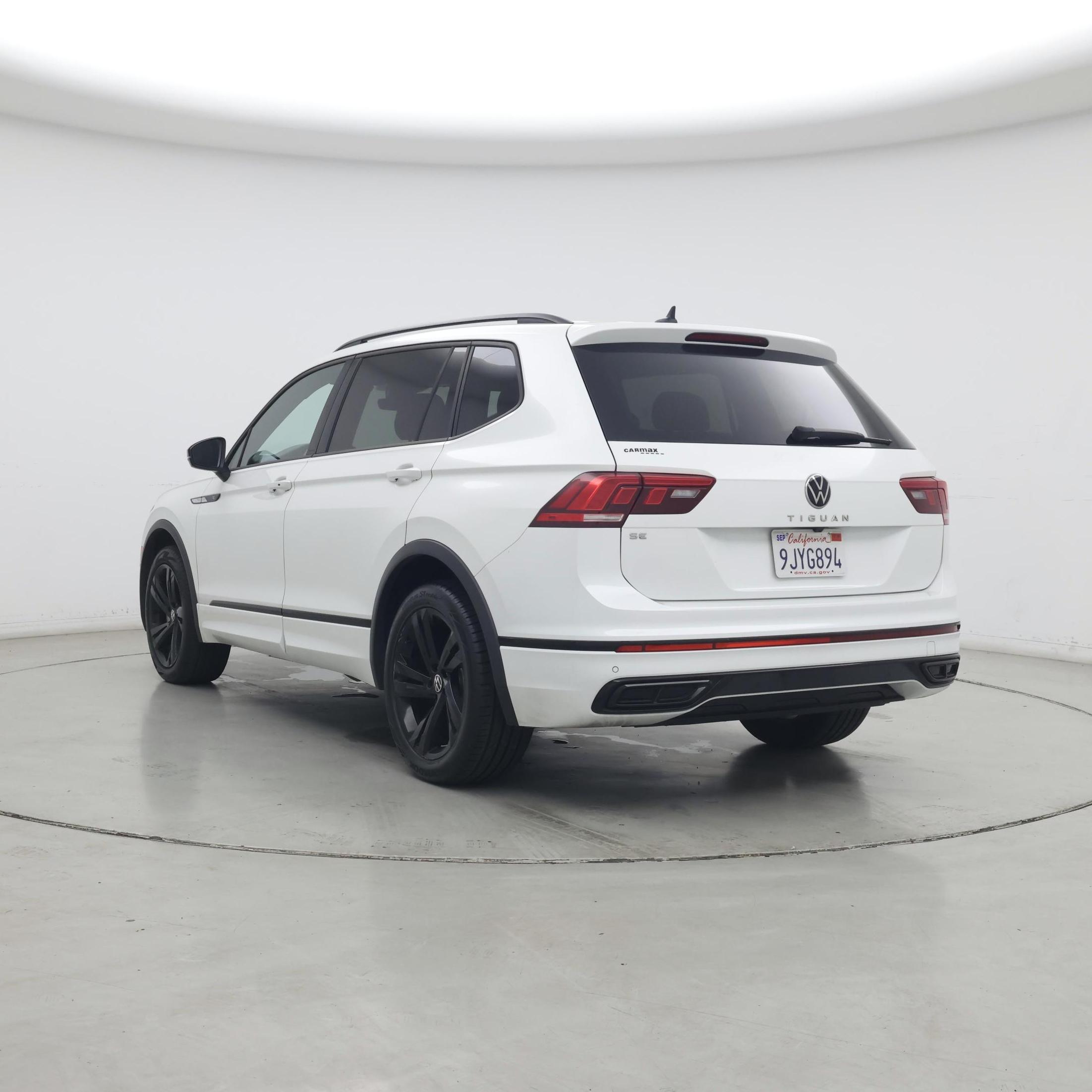 Thumbnail: 2023 Volkswagen Tiguan - 2