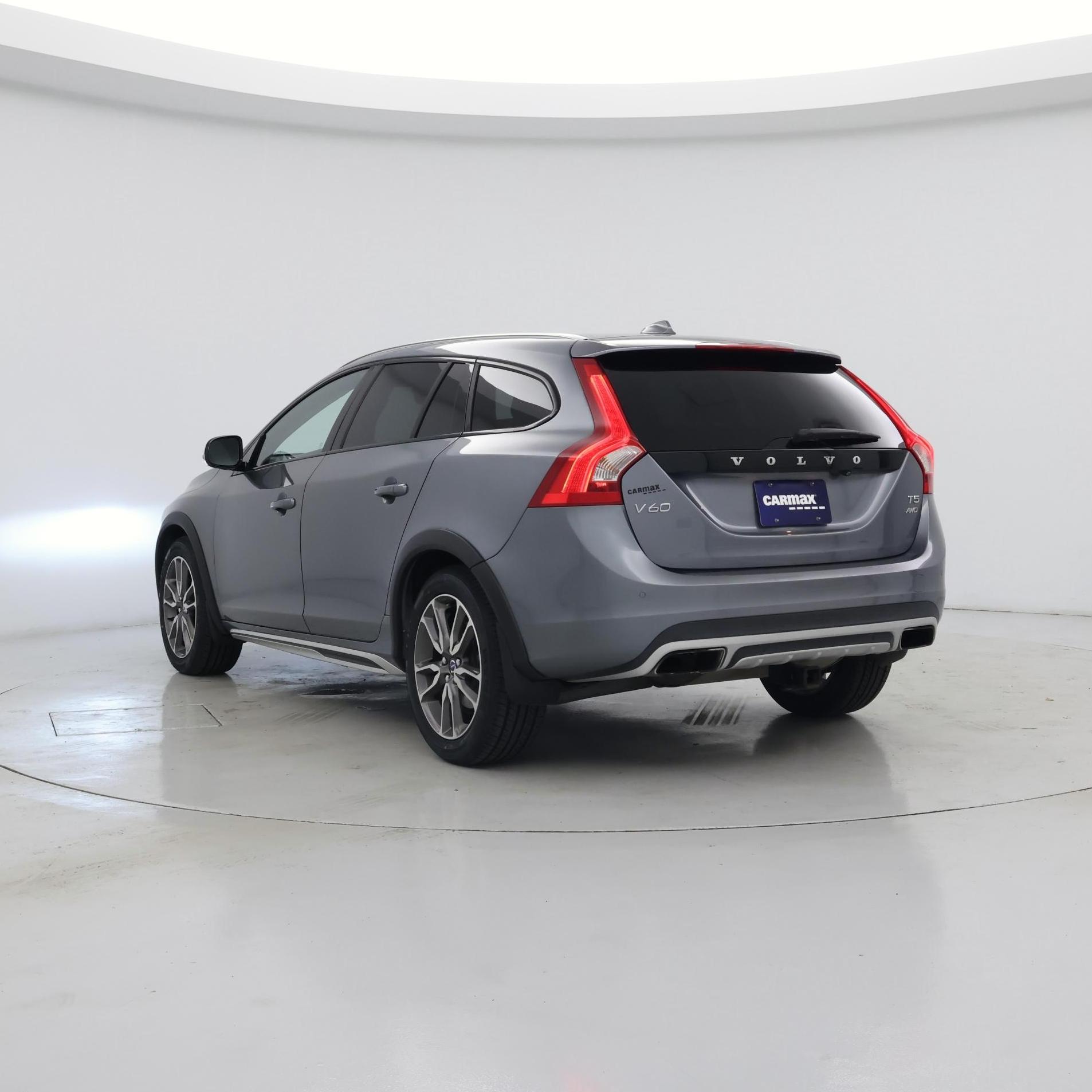Thumbnail: 2016 Volvo S60 - 2