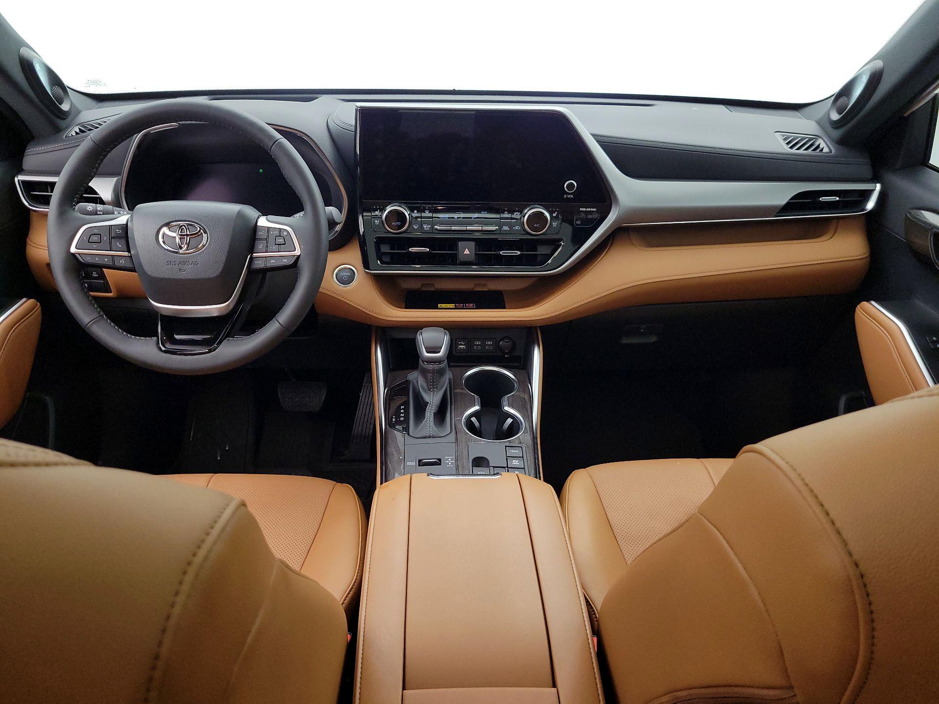 Thumbnail: 2026 Toyota Highlander - 9