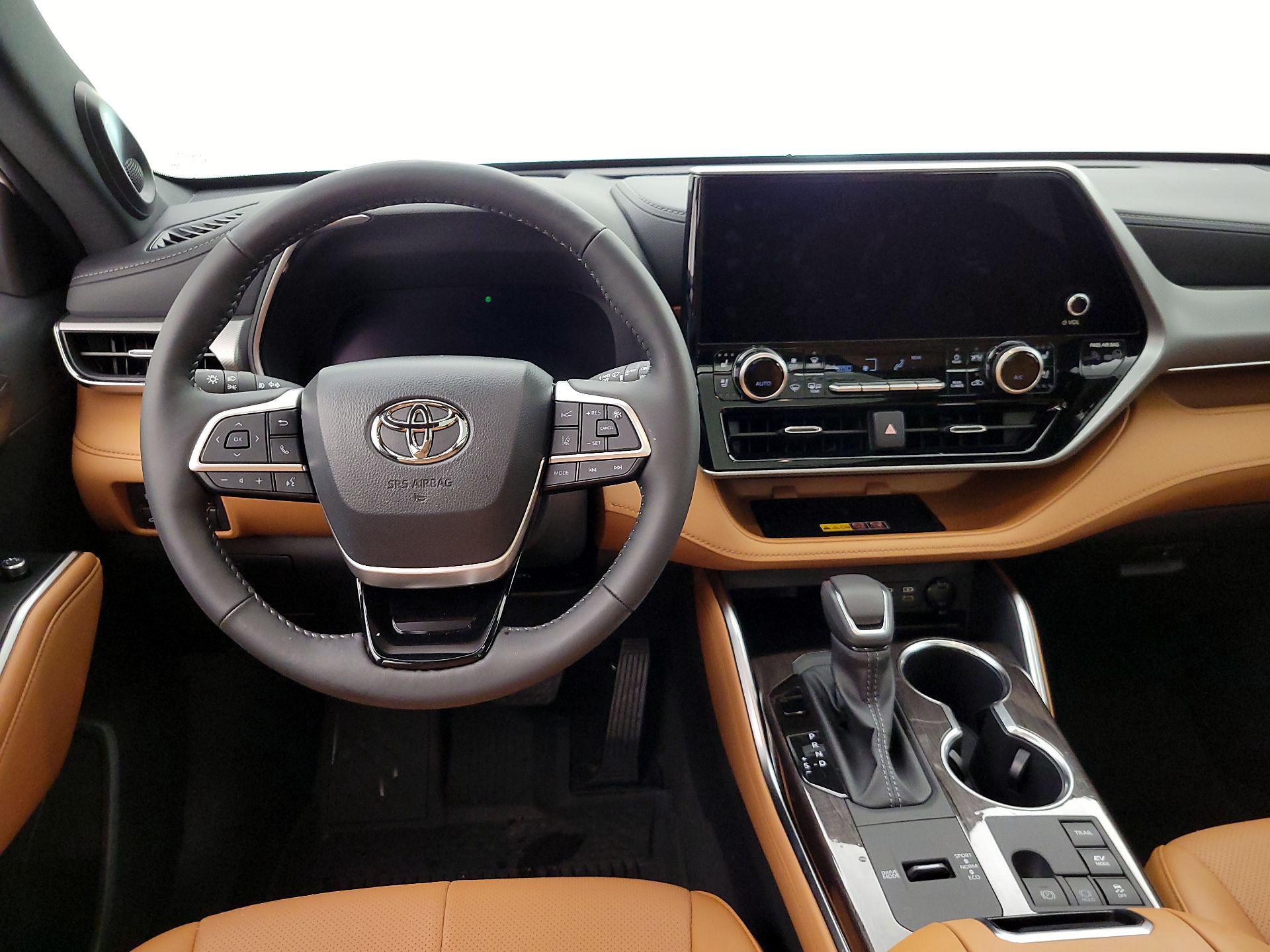 Thumbnail: 2026 Toyota Highlander - 10