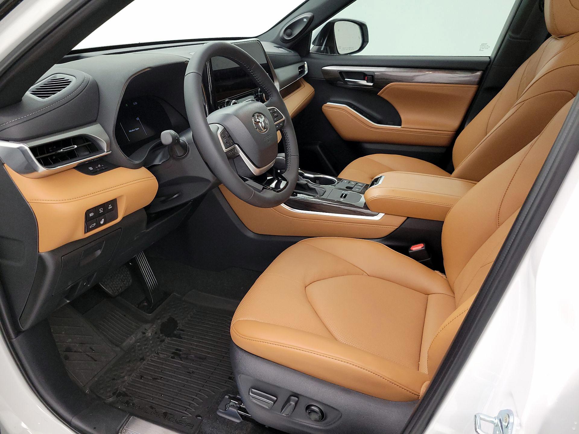 Thumbnail: 2026 Toyota Highlander - 11