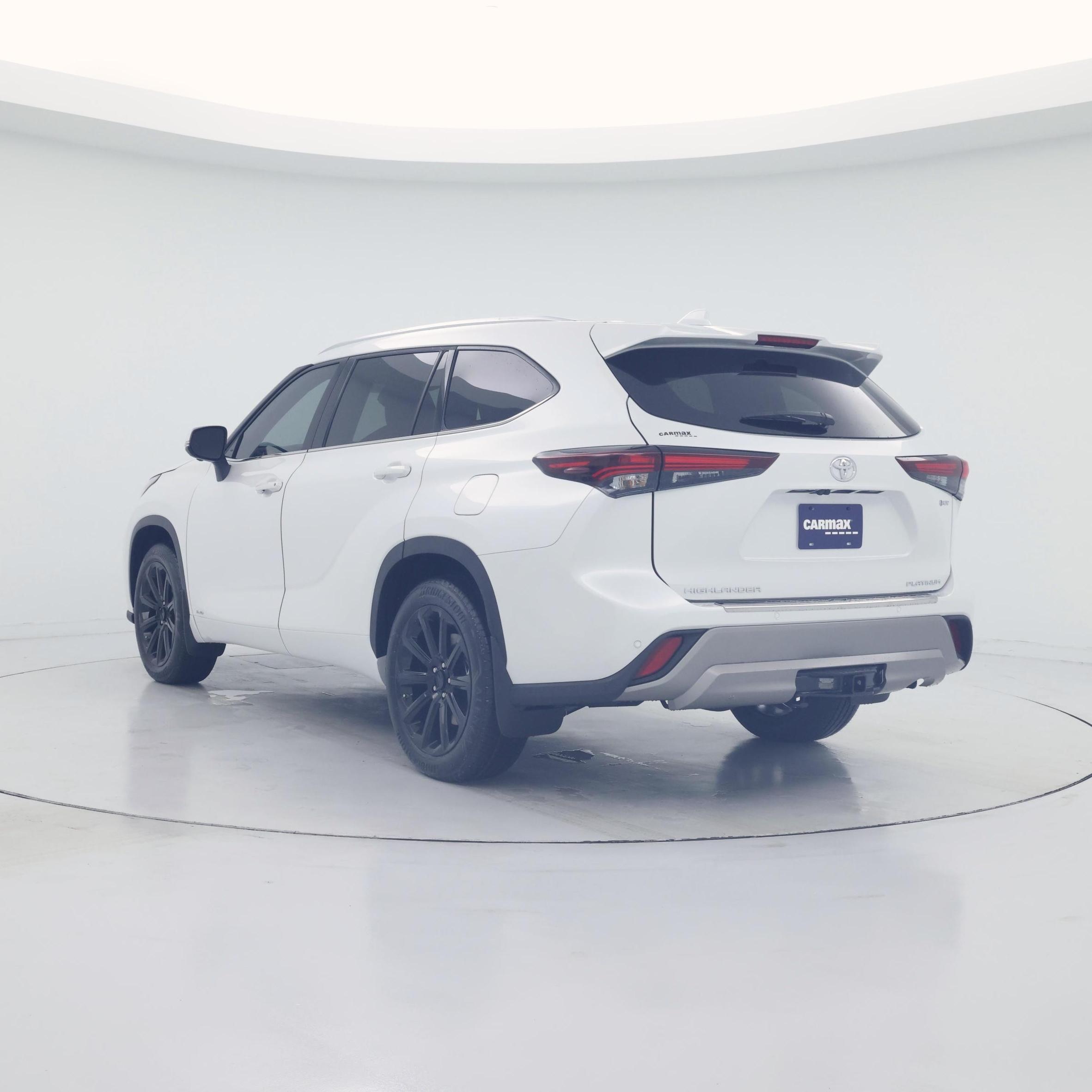 Thumbnail: 2026 Toyota Highlander - 2