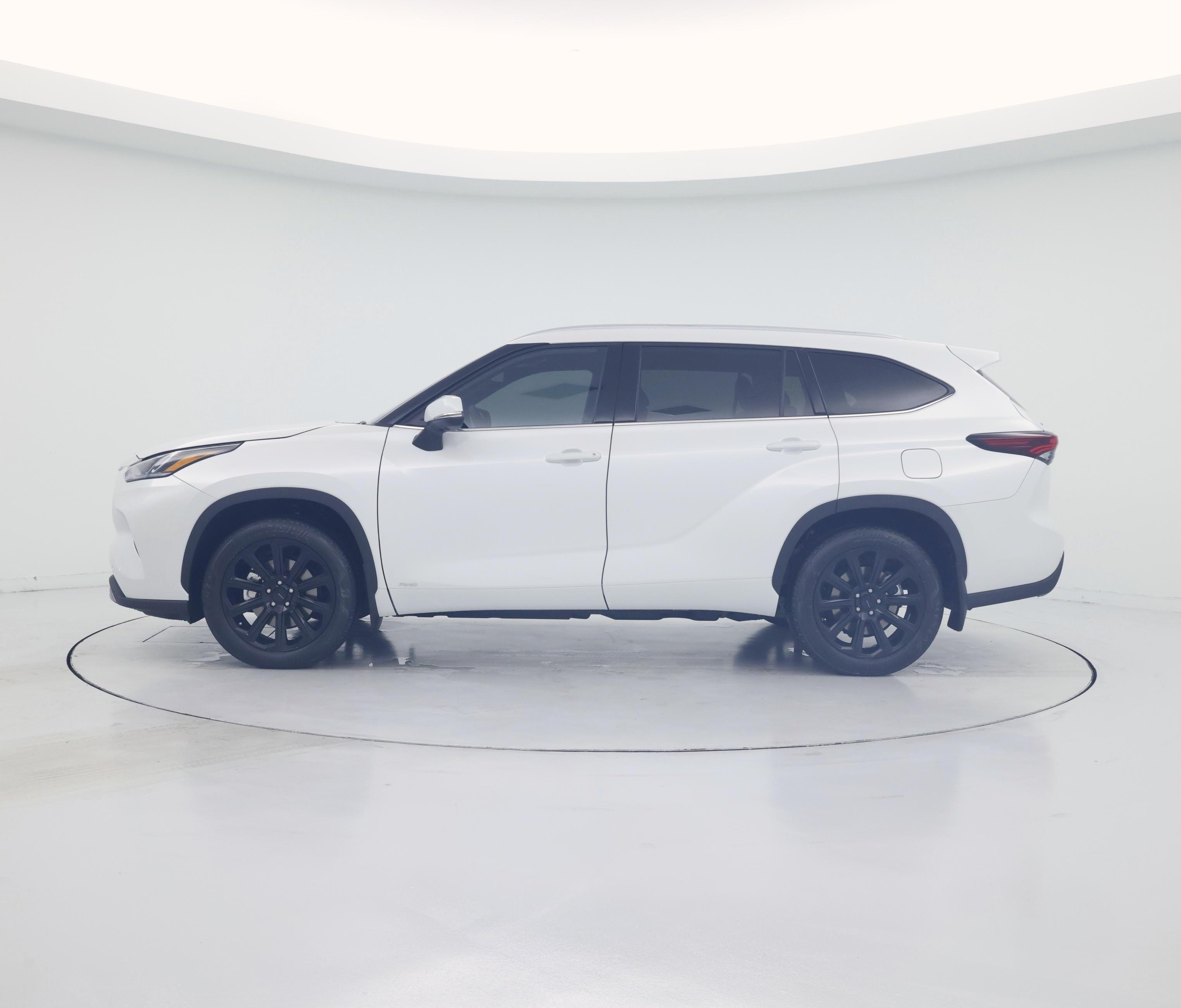 Thumbnail: 2026 Toyota Highlander - 3