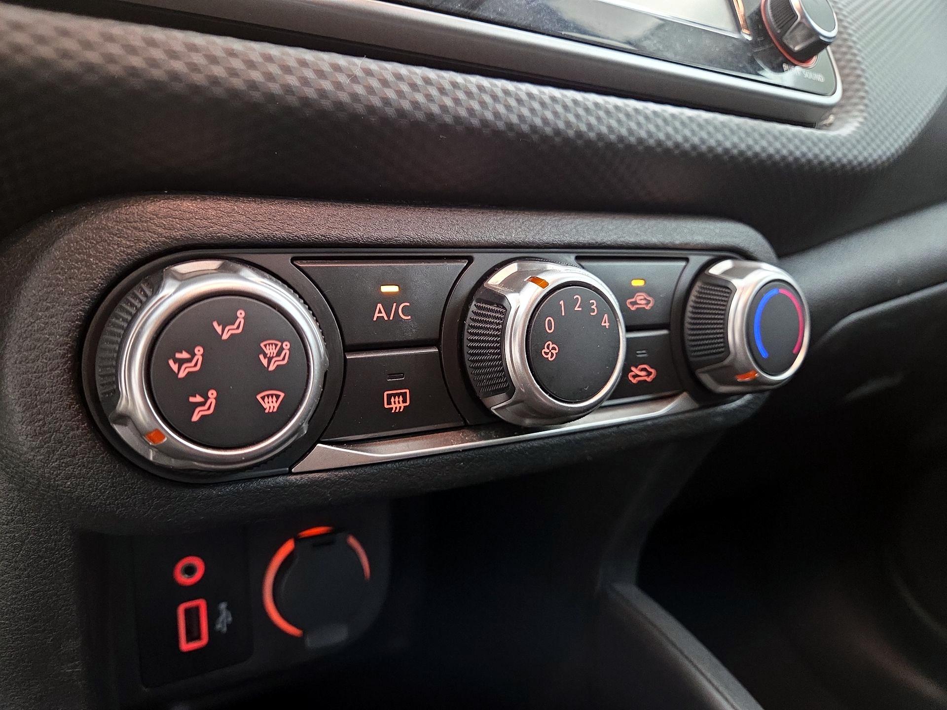 Thumbnail: 2021 Nissan Kicks - 16