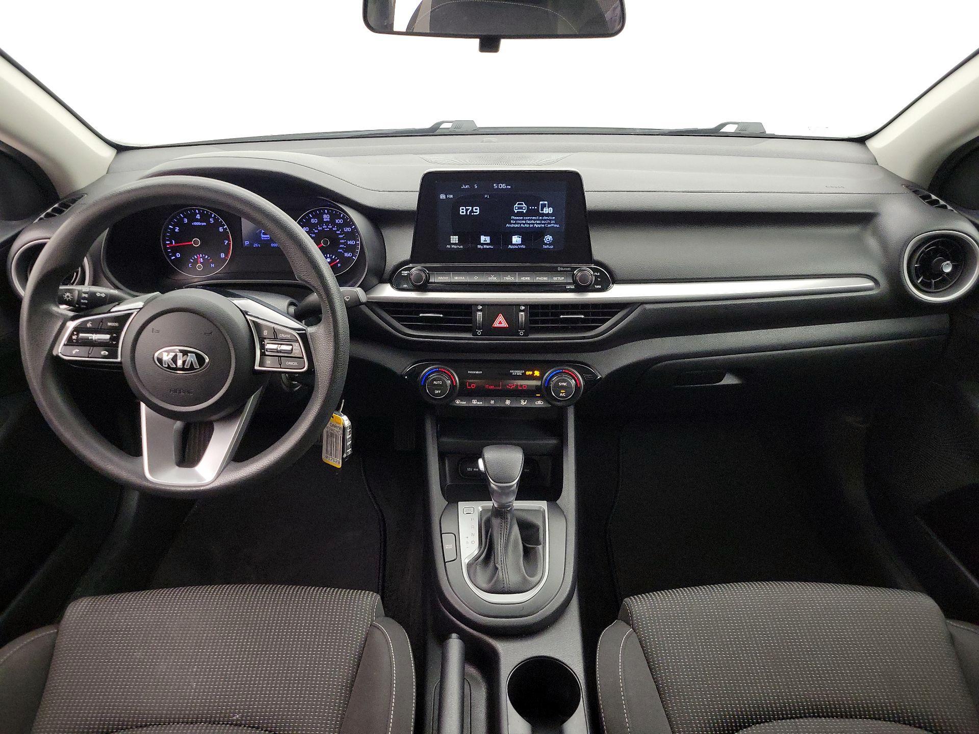 Thumbnail: 2019 Kia Forte - 9