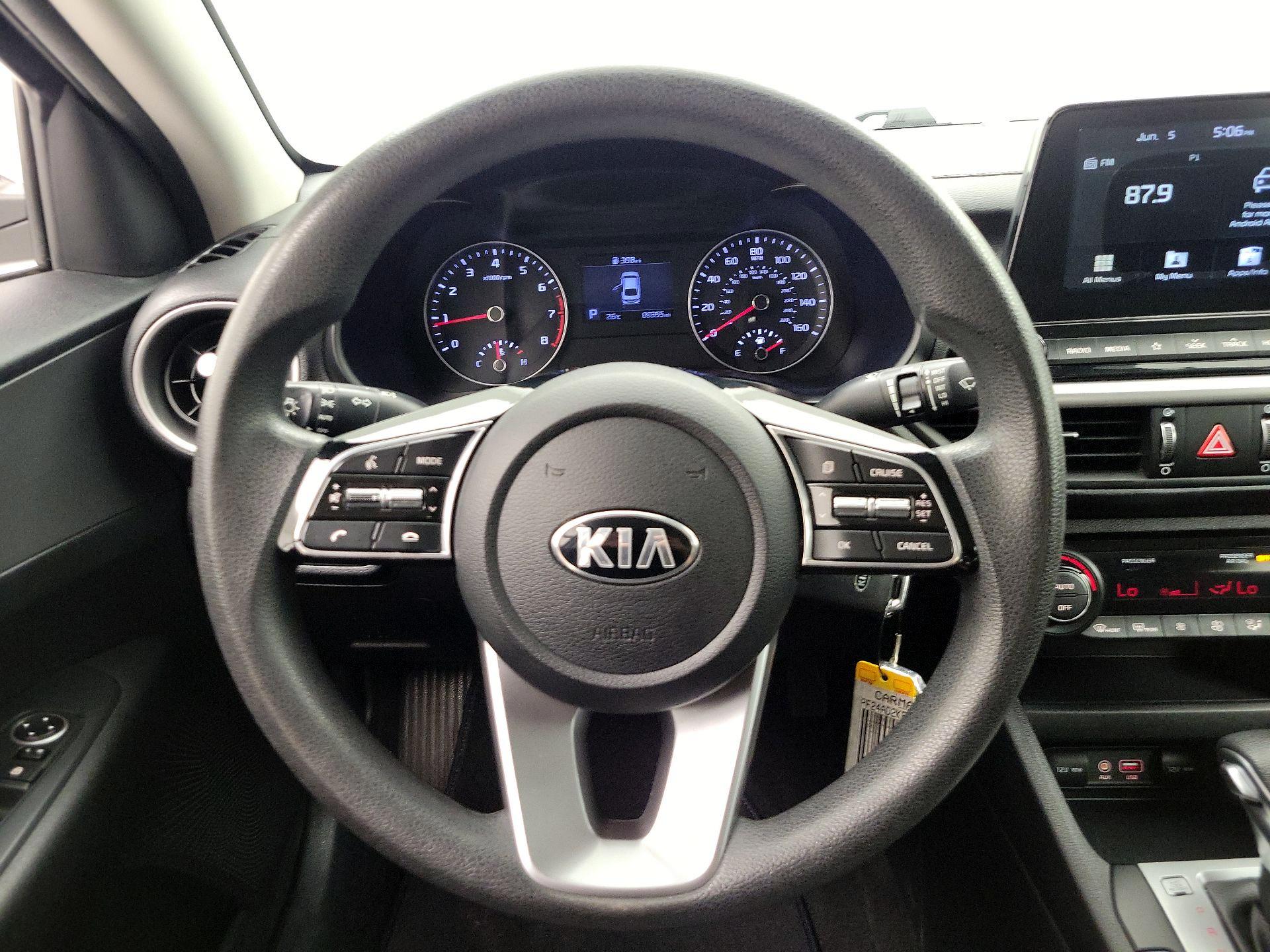 Thumbnail: 2019 Kia Forte - 10