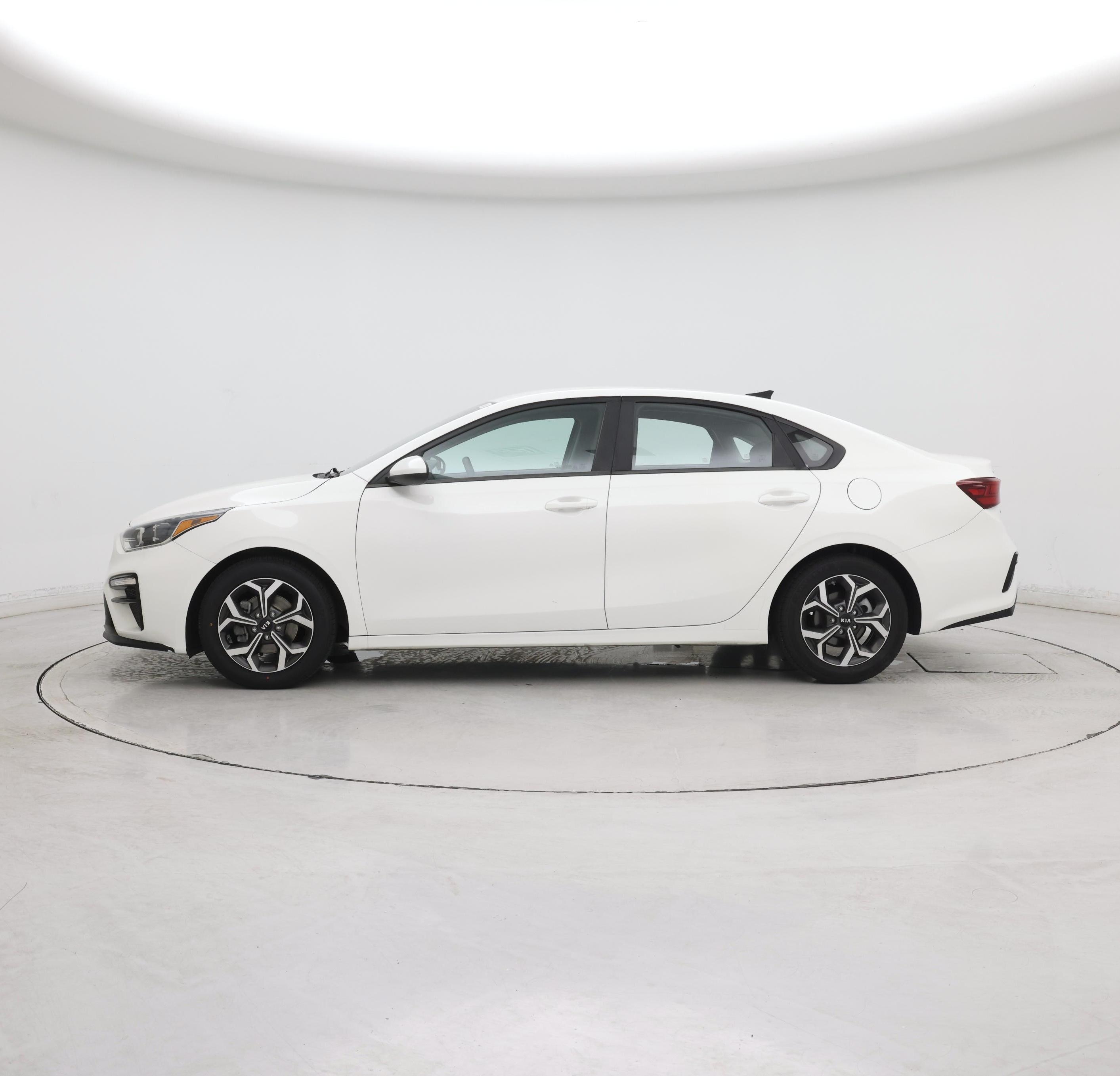 Thumbnail: 2019 Kia Forte - 3