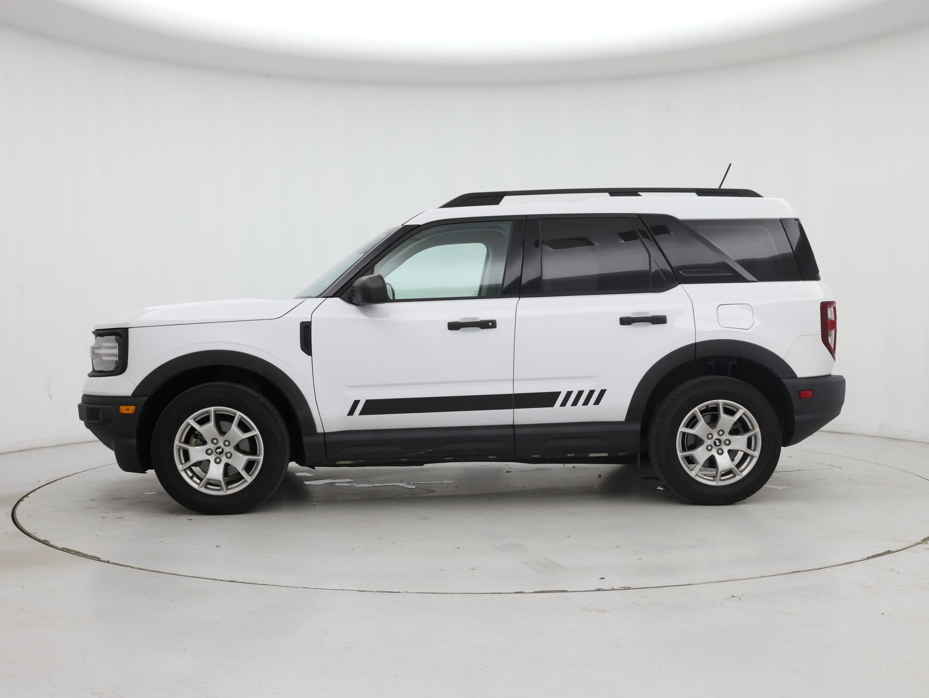 Thumbnail: 2021 Ford Bronco Sport - 3