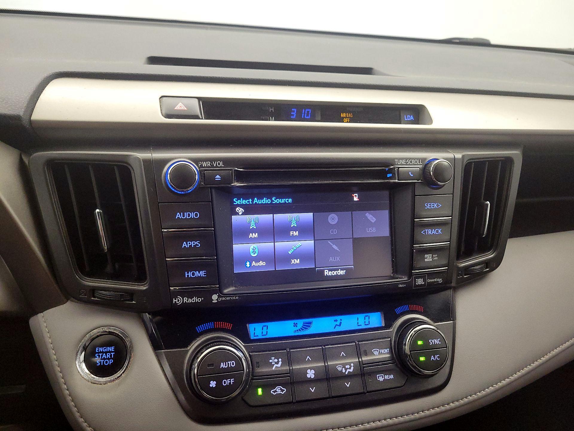Thumbnail: 2015 Toyota RAV4 - 14