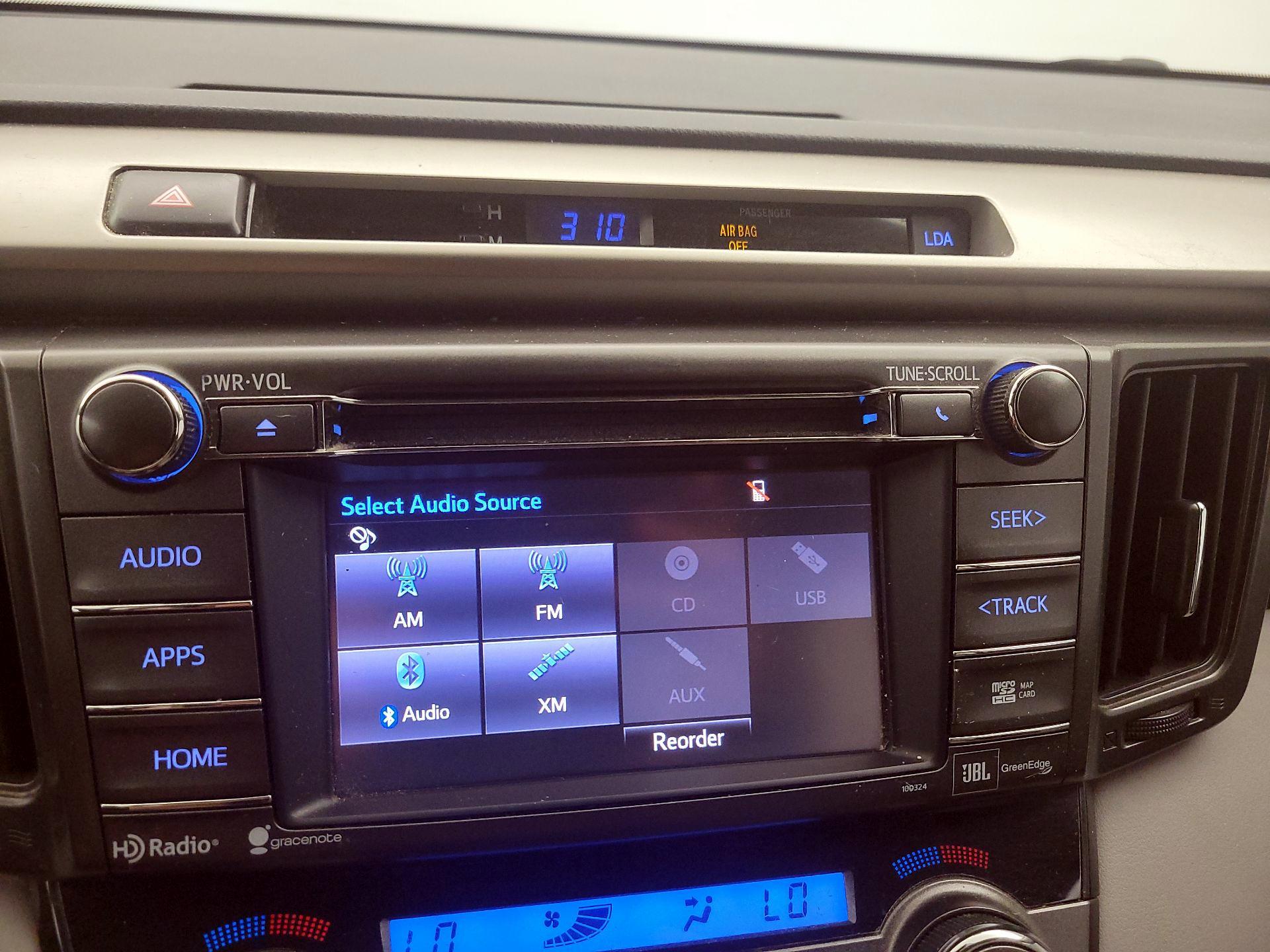 Thumbnail: 2015 Toyota RAV4 - 16