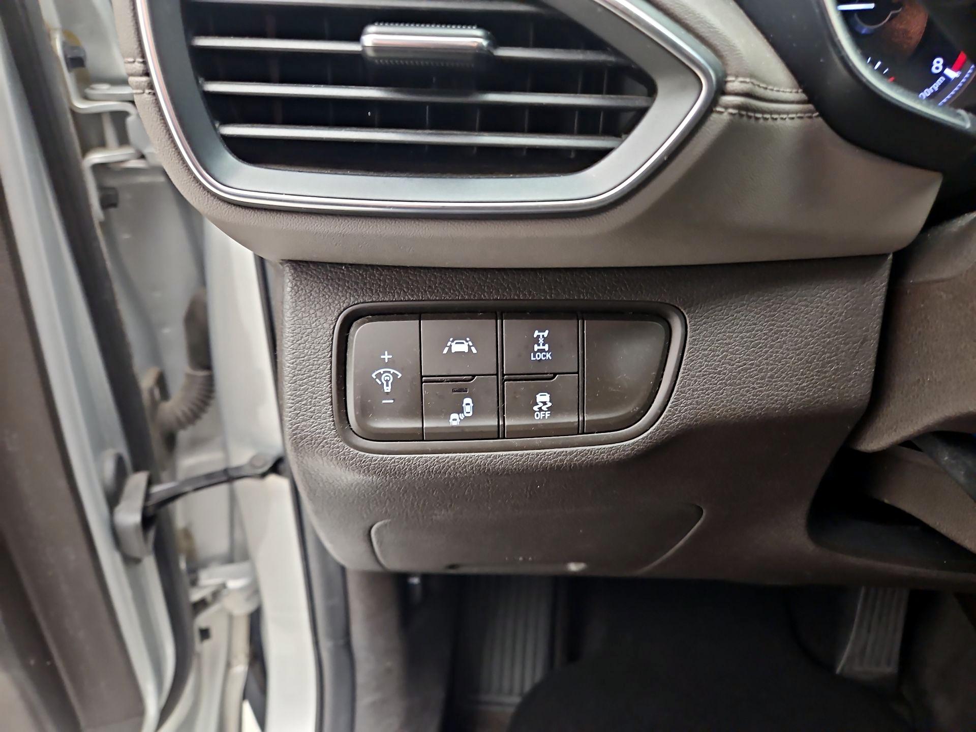Thumbnail: 2019 Hyundai Santa Fe - 13