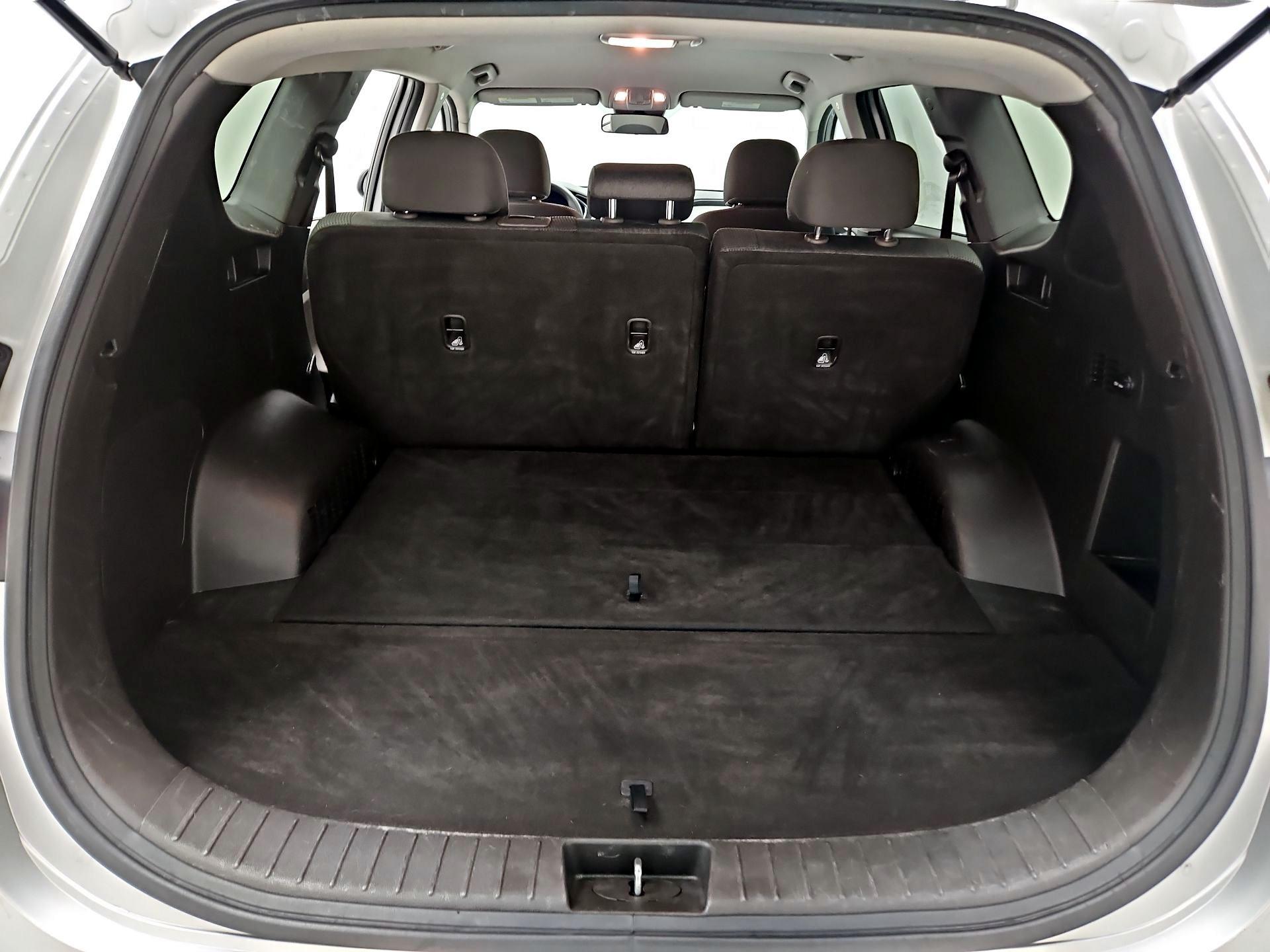 Thumbnail: 2019 Hyundai Santa Fe - 20